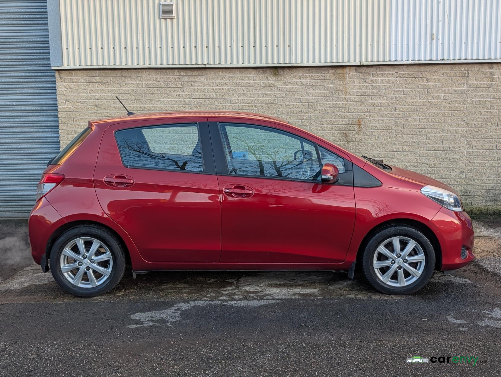 Toyota Yaris 1.33 Dual VVT-i TR Hatchback 5dr Petrol Manual Euro 5 (101 ps)