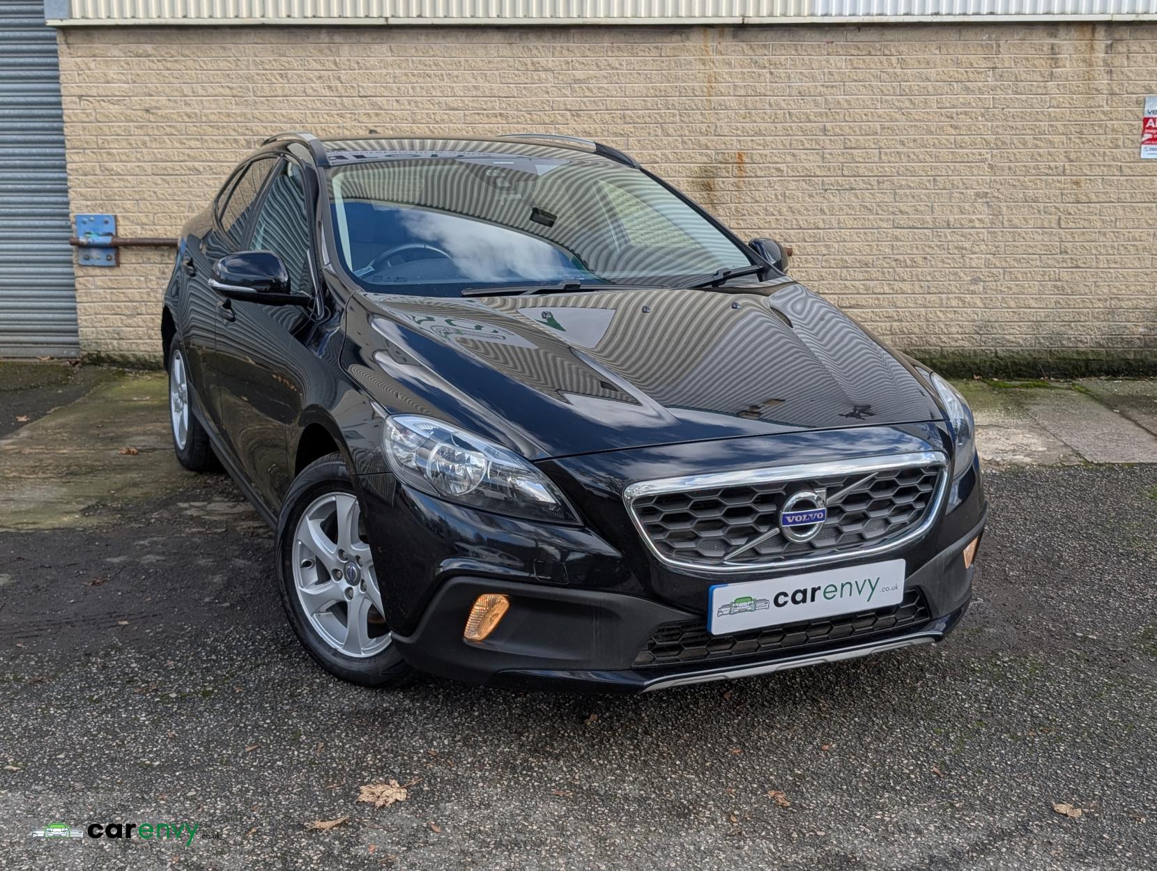 Volvo V40 Cross Country 1.6 D2 SE Nav Hatchback 5dr Diesel Manual Euro 5 (s/s) (115 ps)