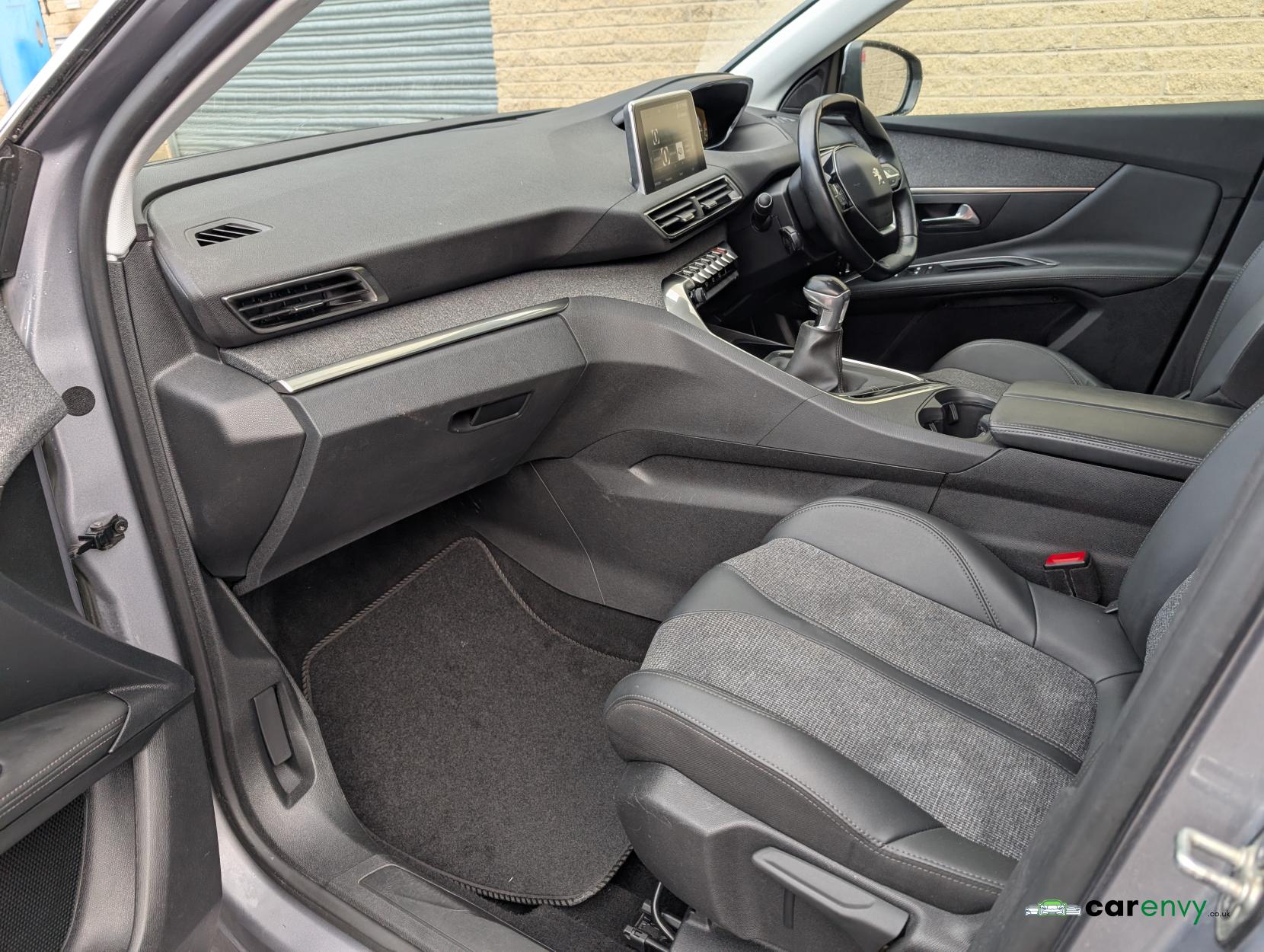 Peugeot 3008 1.2 PureTech Allure SUV 5dr Petrol Manual Euro 6 (s/s) (130 ps)