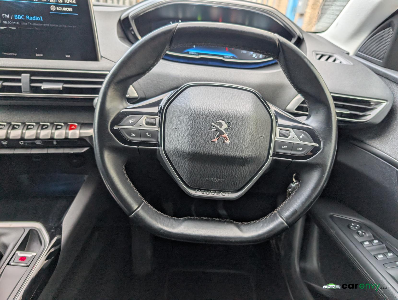 Peugeot 3008 1.2 PureTech Allure SUV 5dr Petrol Manual Euro 6 (s/s) (130 ps)