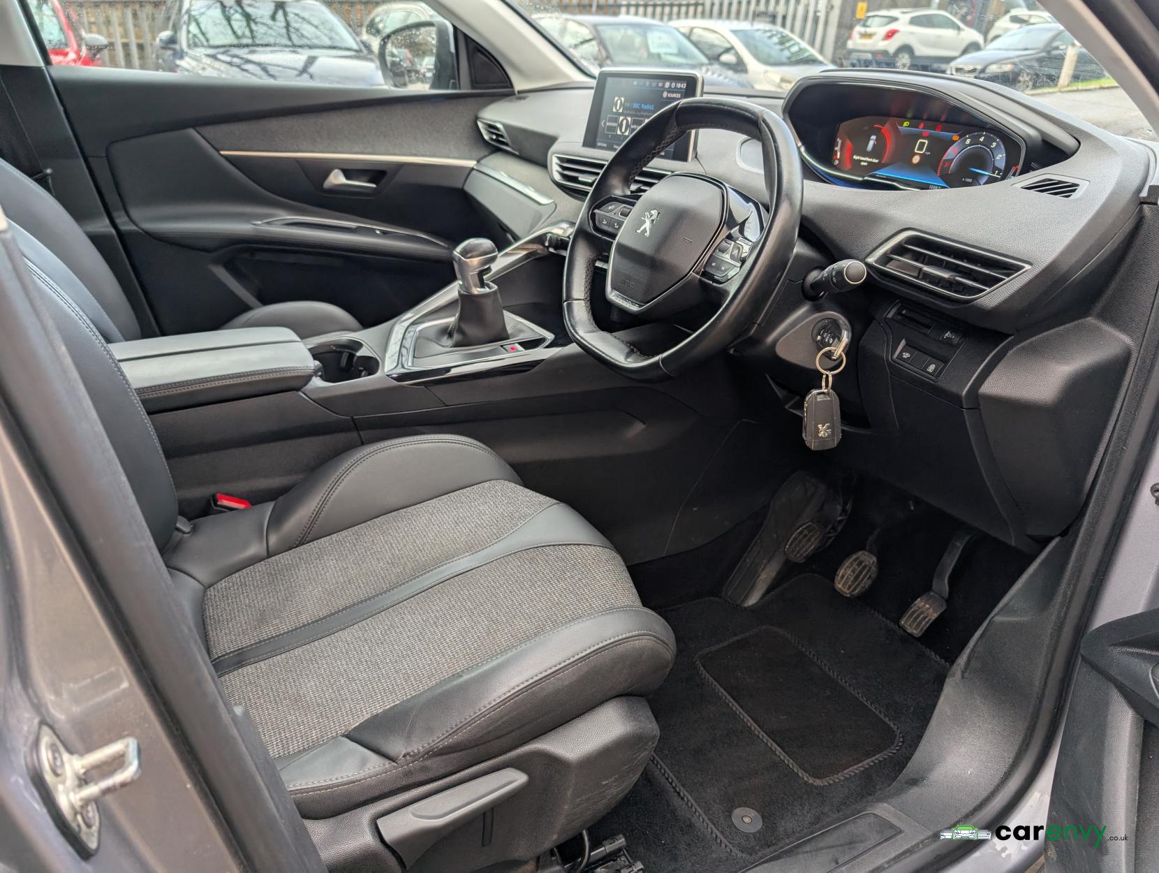 Peugeot 3008 1.2 PureTech Allure SUV 5dr Petrol Manual Euro 6 (s/s) (130 ps)