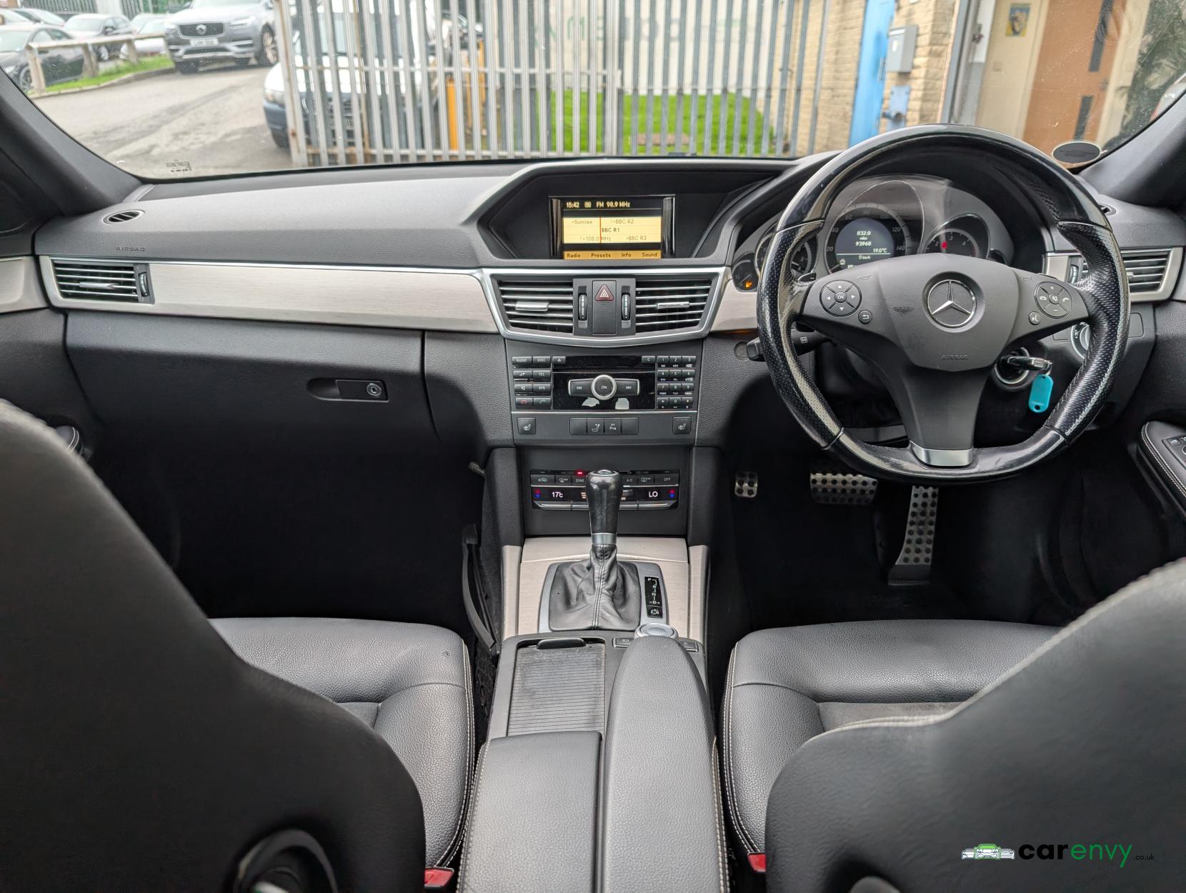 Mercedes-Benz E Class 2.1 E250 CDI BlueEfficiency Sport Saloon 4dr Diesel G-Tronic+ Euro 5 (s/s) (204 ps)