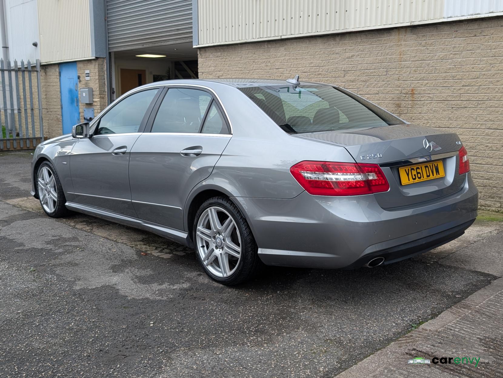 Mercedes-Benz E Class 2.1 E250 CDI BlueEfficiency Sport Saloon 4dr Diesel G-Tronic+ Euro 5 (s/s) (204 ps)