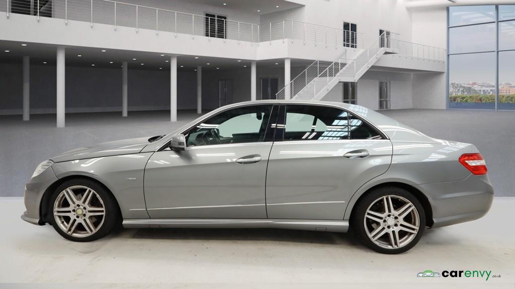 Mercedes-Benz E Class 2.1 E250 CDI BlueEfficiency Sport Saloon 4dr Diesel G-Tronic+ Euro 5 (s/s) (204 ps)