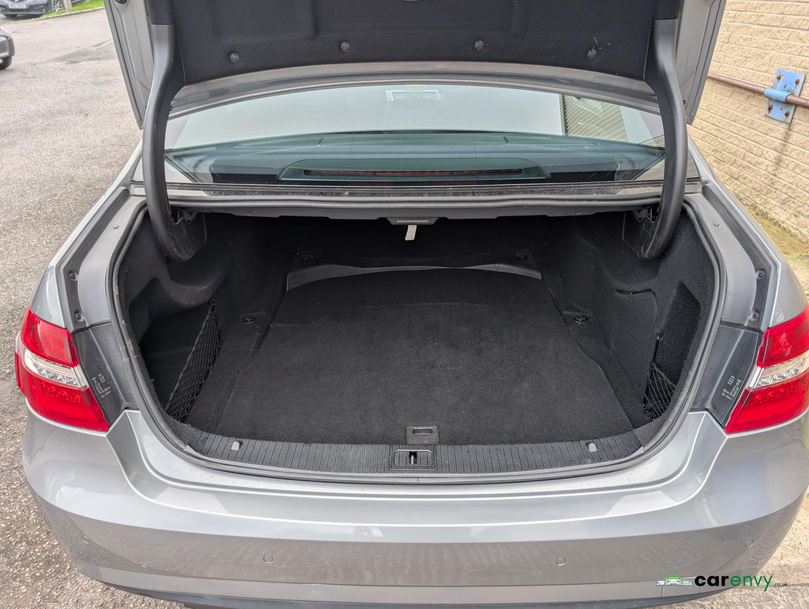 Mercedes-Benz E Class 2.1 E250 CDI BlueEfficiency Sport Saloon 4dr Diesel G-Tronic+ Euro 5 (s/s) (204 ps)