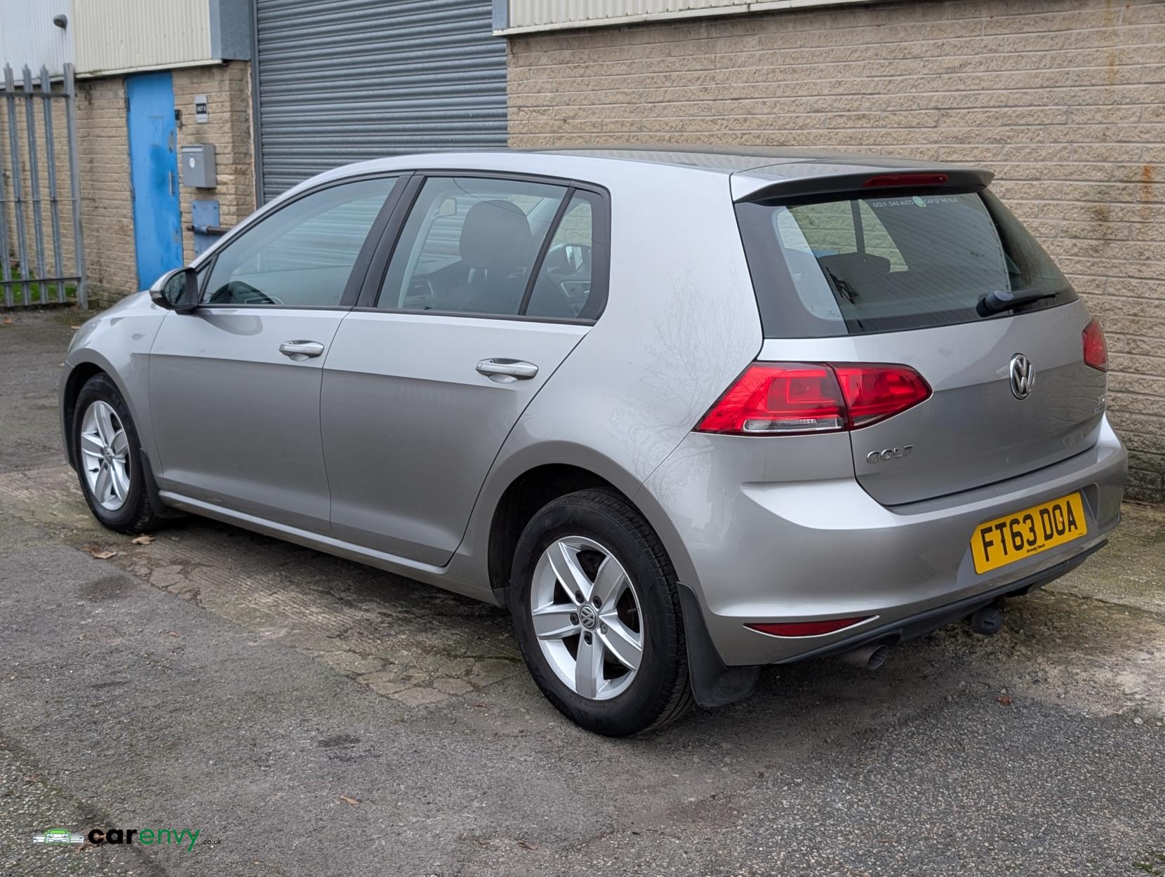 Volkswagen Golf 1.6 TDI BlueMotion Tech S Hatchback 5dr Diesel Manual Euro 5 (s/s) (105 ps)