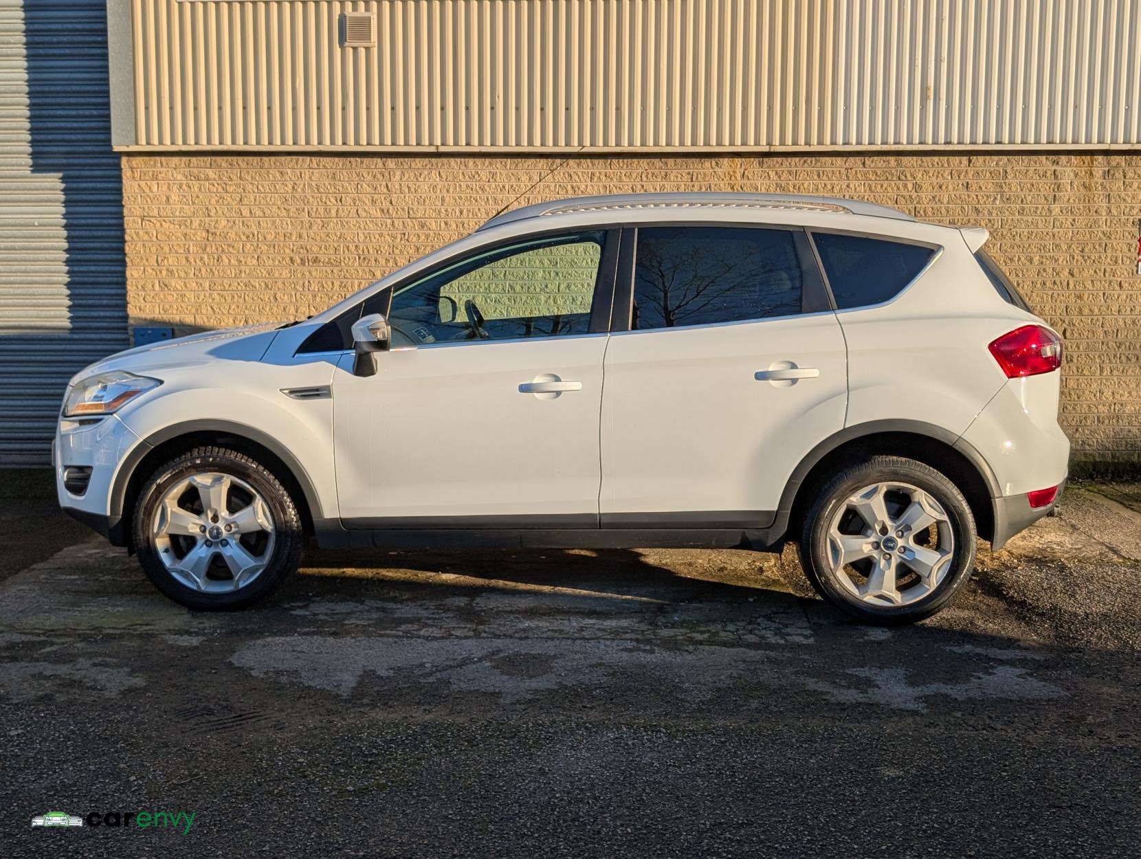 Ford Kuga 2.0 TDCi Zetec SUV 5dr Diesel Manual 2WD Euro 5 (140 ps)