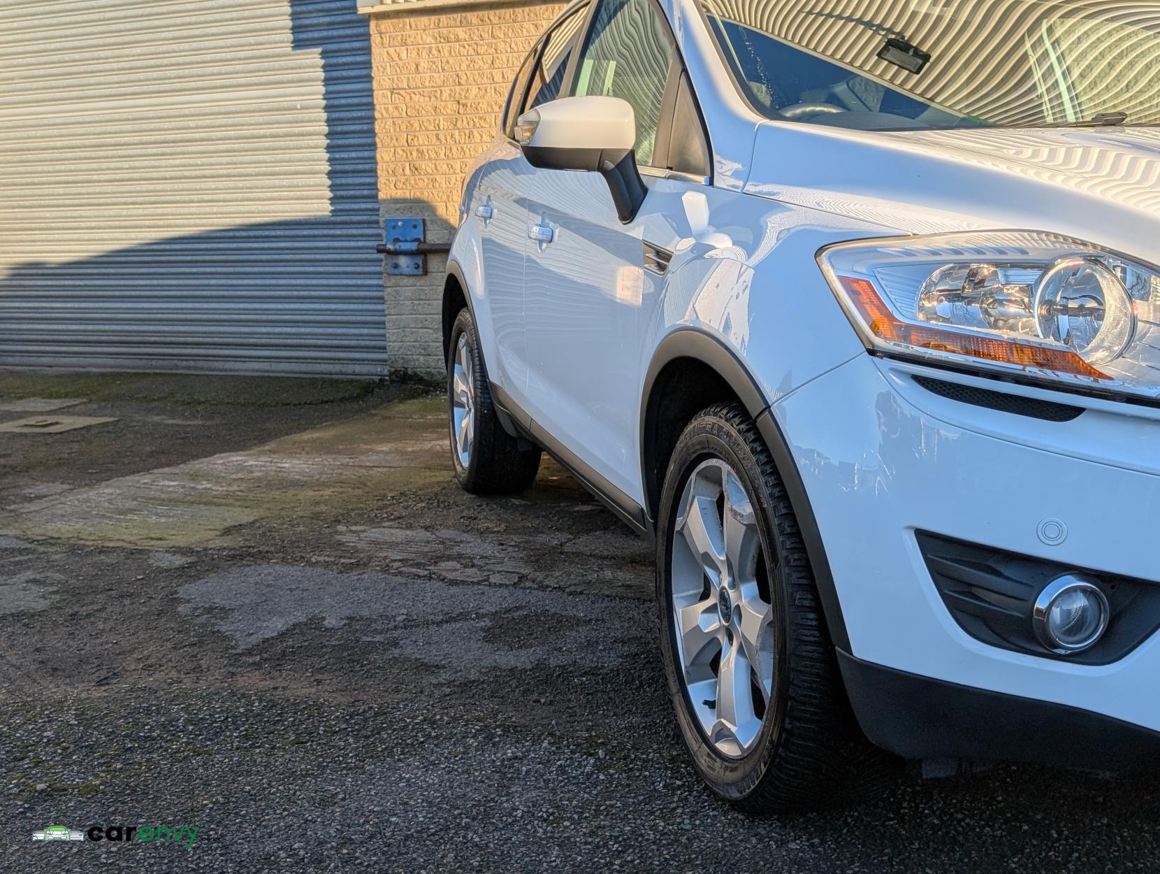 Ford Kuga 2.0 TDCi Zetec SUV 5dr Diesel Manual 2WD Euro 5 (140 ps)