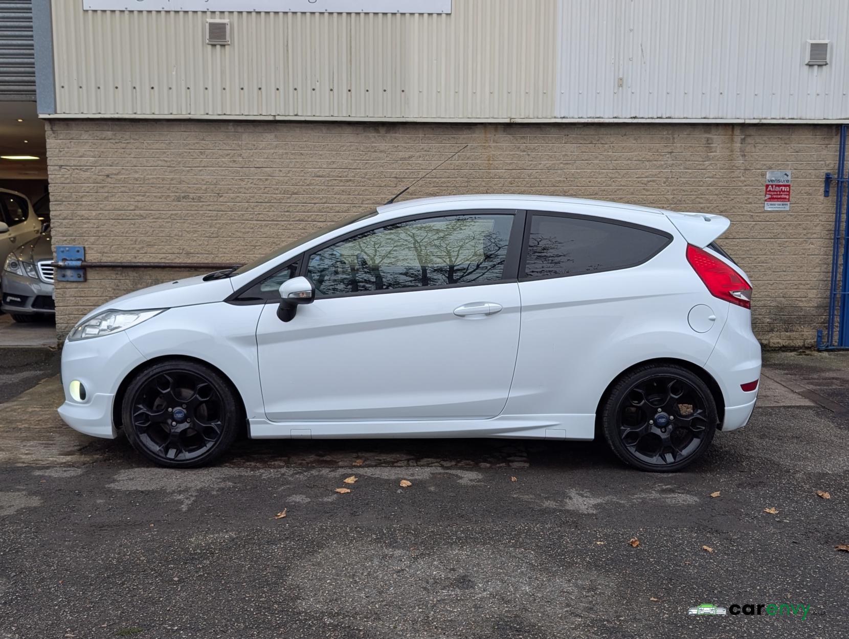 Ford Fiesta 1.6 Metal Hatchback 3dr Petrol Manual (139 g/km, 133 bhp)
