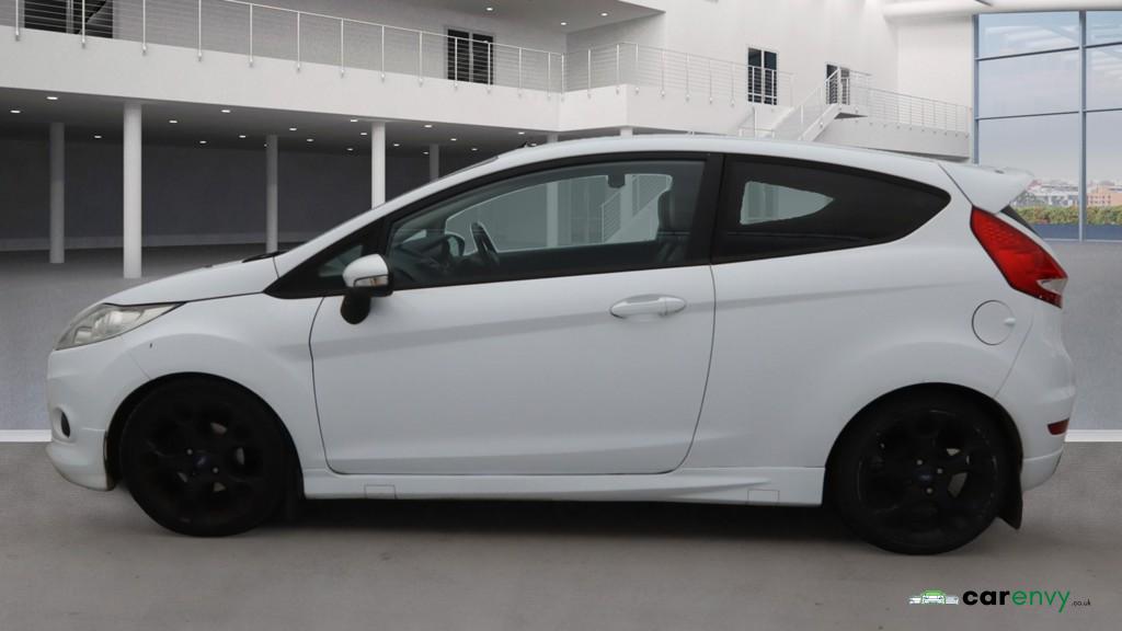 Ford Fiesta 1.6 Metal Hatchback 3dr Petrol Manual (139 g/km, 133 bhp)