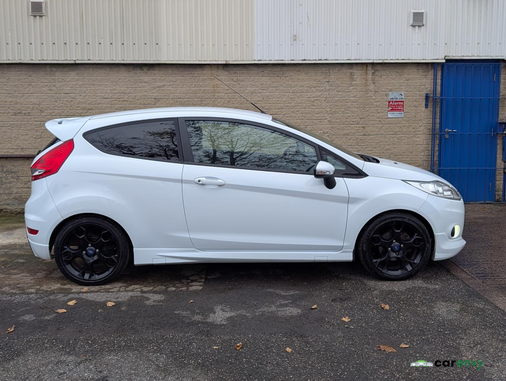 Ford Fiesta 1.6 Metal Hatchback 3dr Petrol Manual (139 g/km, 133 bhp)