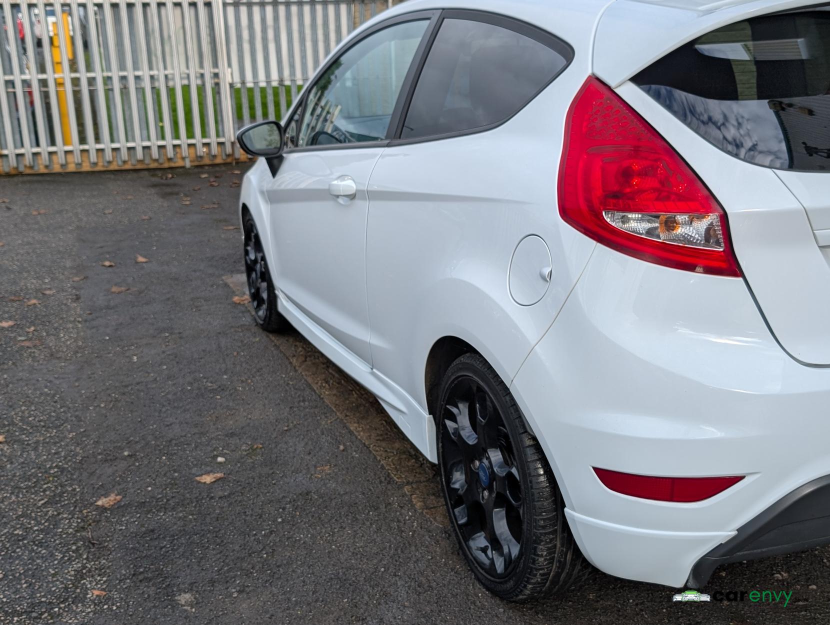 Ford Fiesta 1.6 Metal Hatchback 3dr Petrol Manual (139 g/km, 133 bhp)