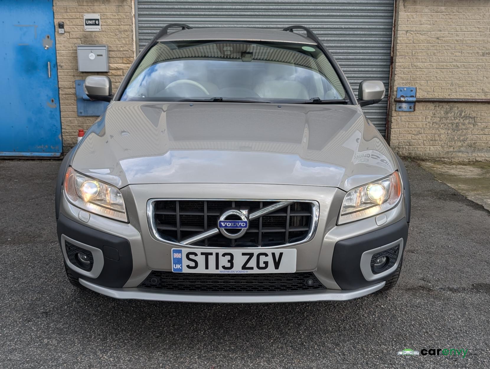 Volvo XC70 2.4 D5 SE Lux Estate 5dr Diesel Geartronic AWD Euro 5 (215 ps)