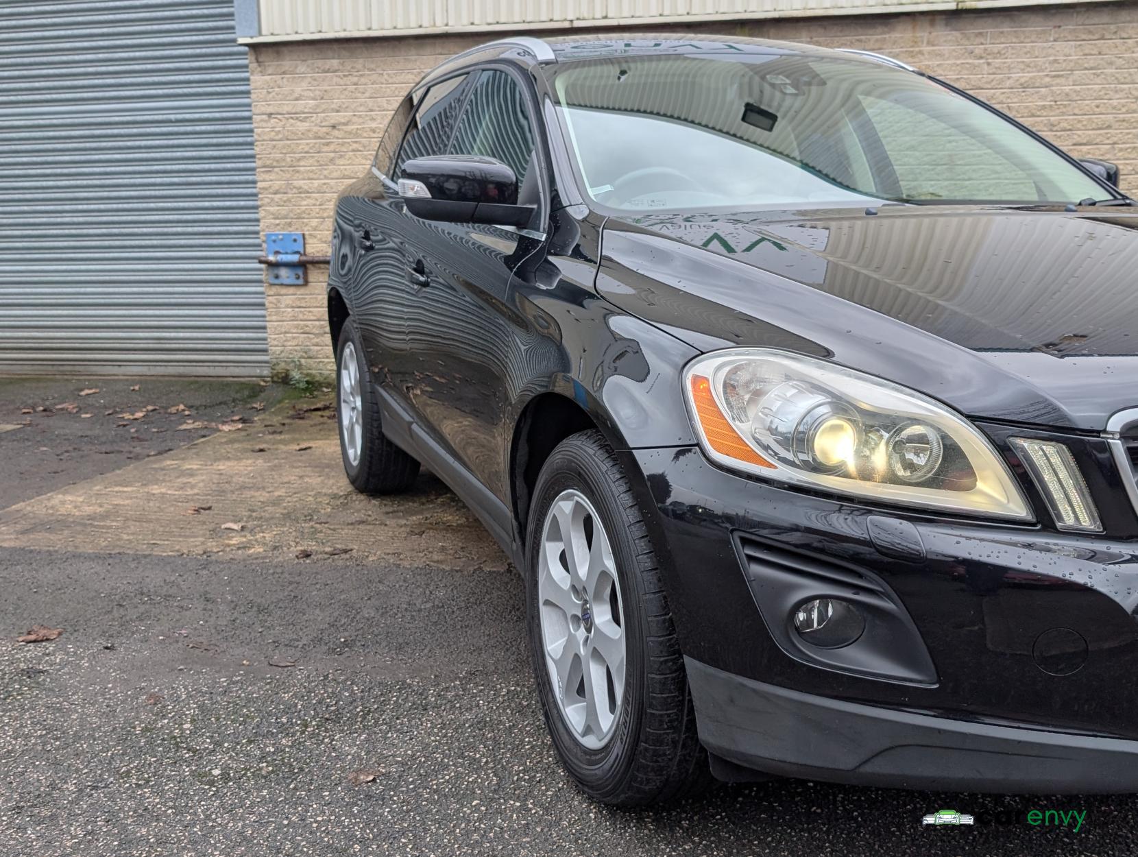 Volvo XC60 2.4 D5 SE Lux SUV 5dr Diesel Geartronic AWD Euro 4 (205 ps)