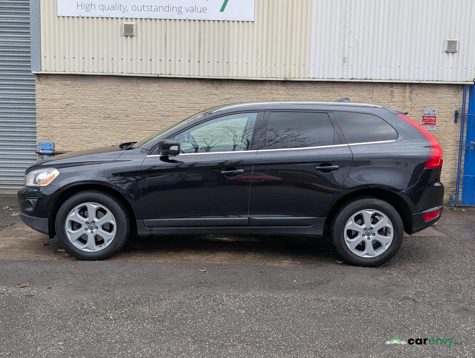 Volvo XC60 2.4 D5 SE Lux SUV 5dr Diesel Geartronic AWD Euro 4 (205 ps)
