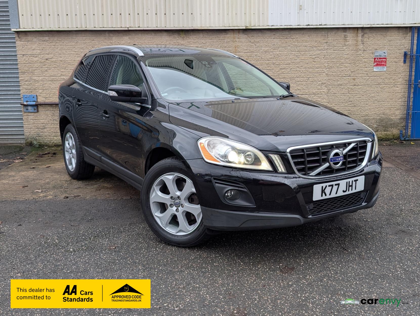 Volvo XC60 2.4 D5 SE Lux SUV 5dr Diesel Geartronic AWD Euro 4 (205 ps)
