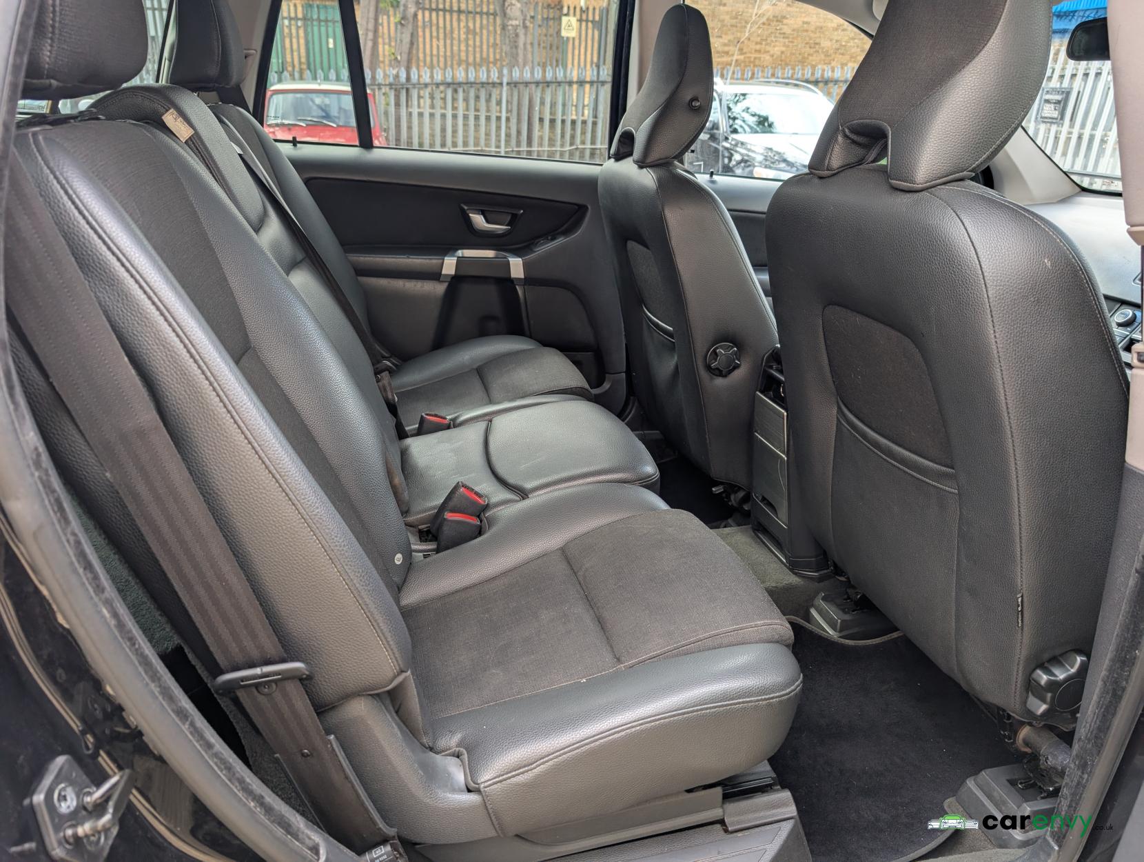 Volvo XC90 2.4 D5 Active SUV 5dr Diesel Geartronic AWD (224 g/km, 182 bhp)