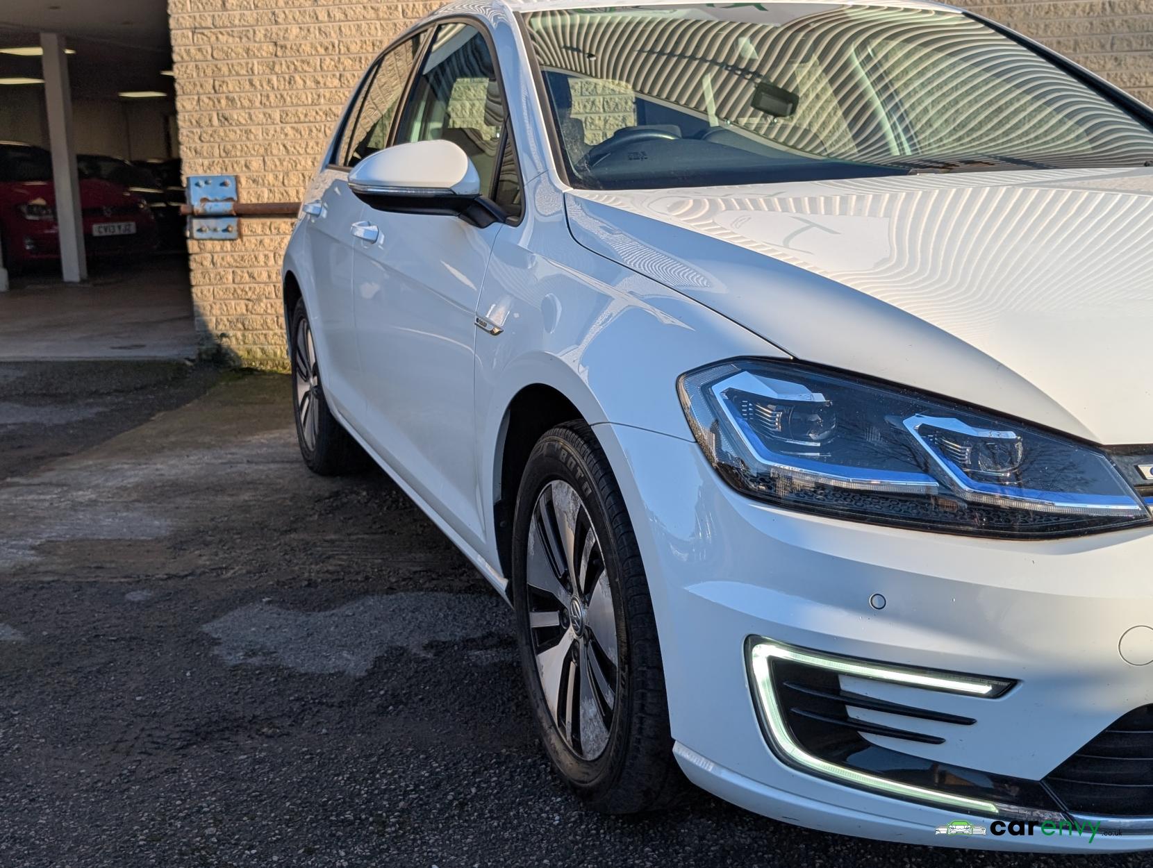 Volkswagen e-Golf 35.8kWh e-Golf Hatchback 5dr Electric Auto (136 ps)