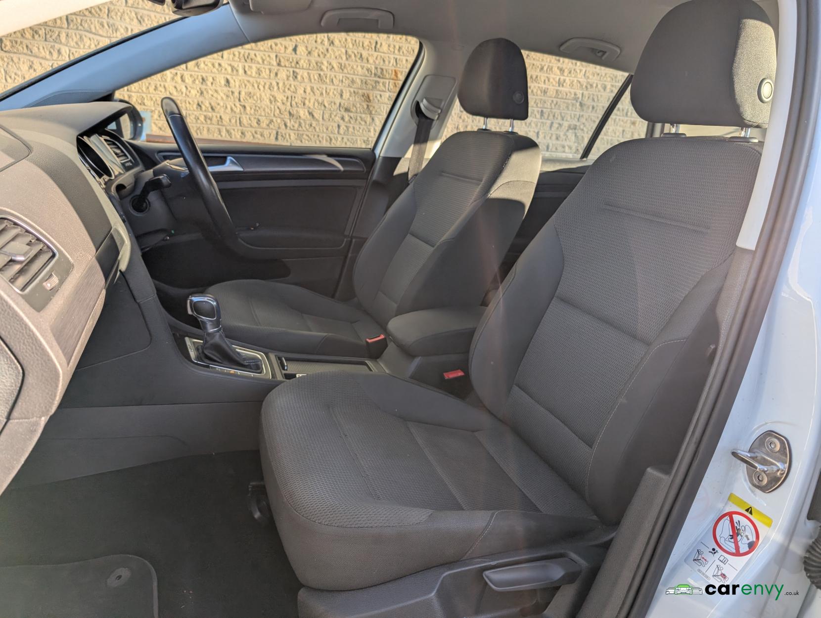 Volkswagen e-Golf 35.8kWh e-Golf Hatchback 5dr Electric Auto (136 ps)