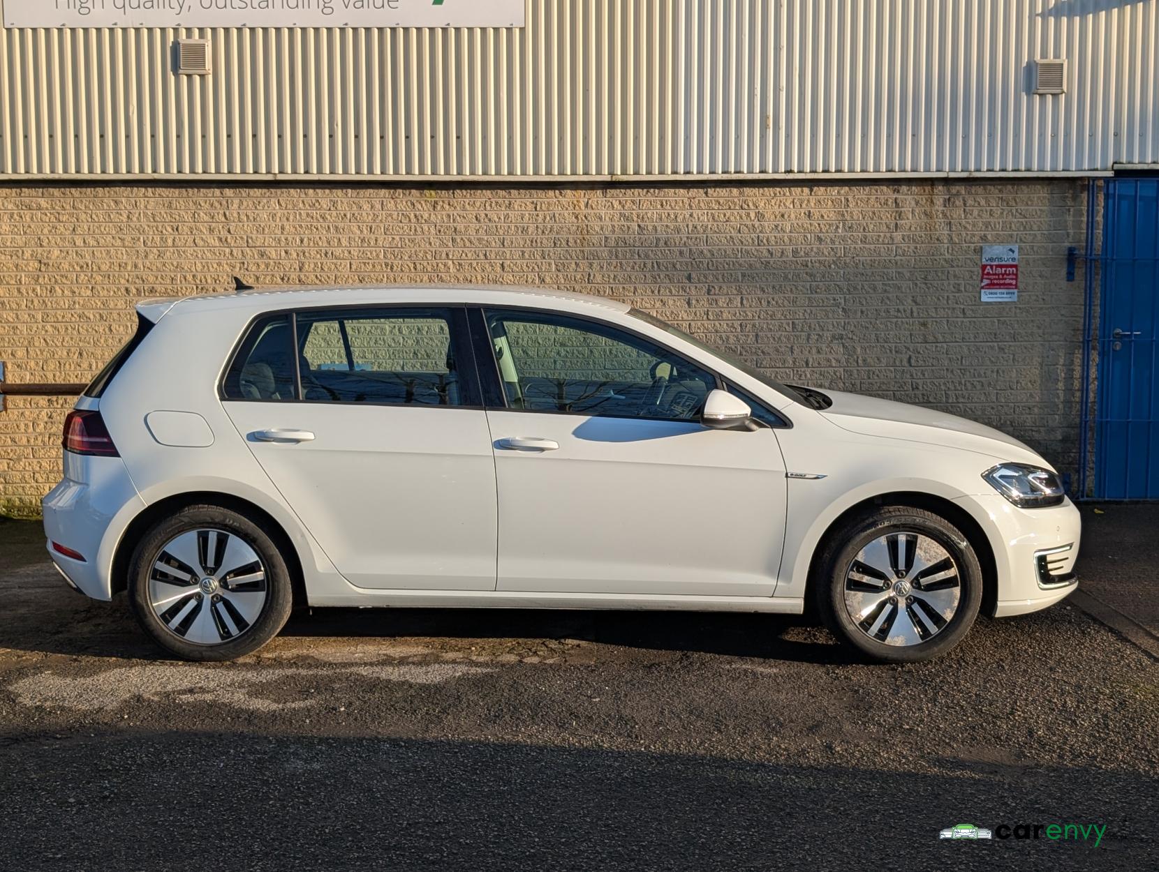 Volkswagen e-Golf 35.8kWh e-Golf Hatchback 5dr Electric Auto (136 ps)