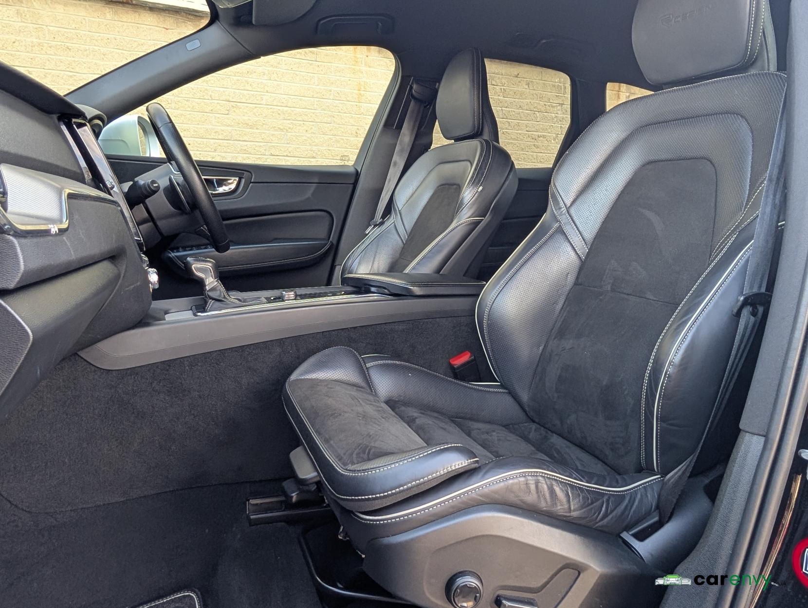 Volvo XC60 2.0 D4 R-Design SUV 5dr Diesel Auto AWD Euro 6 (s/s) (190 ps)