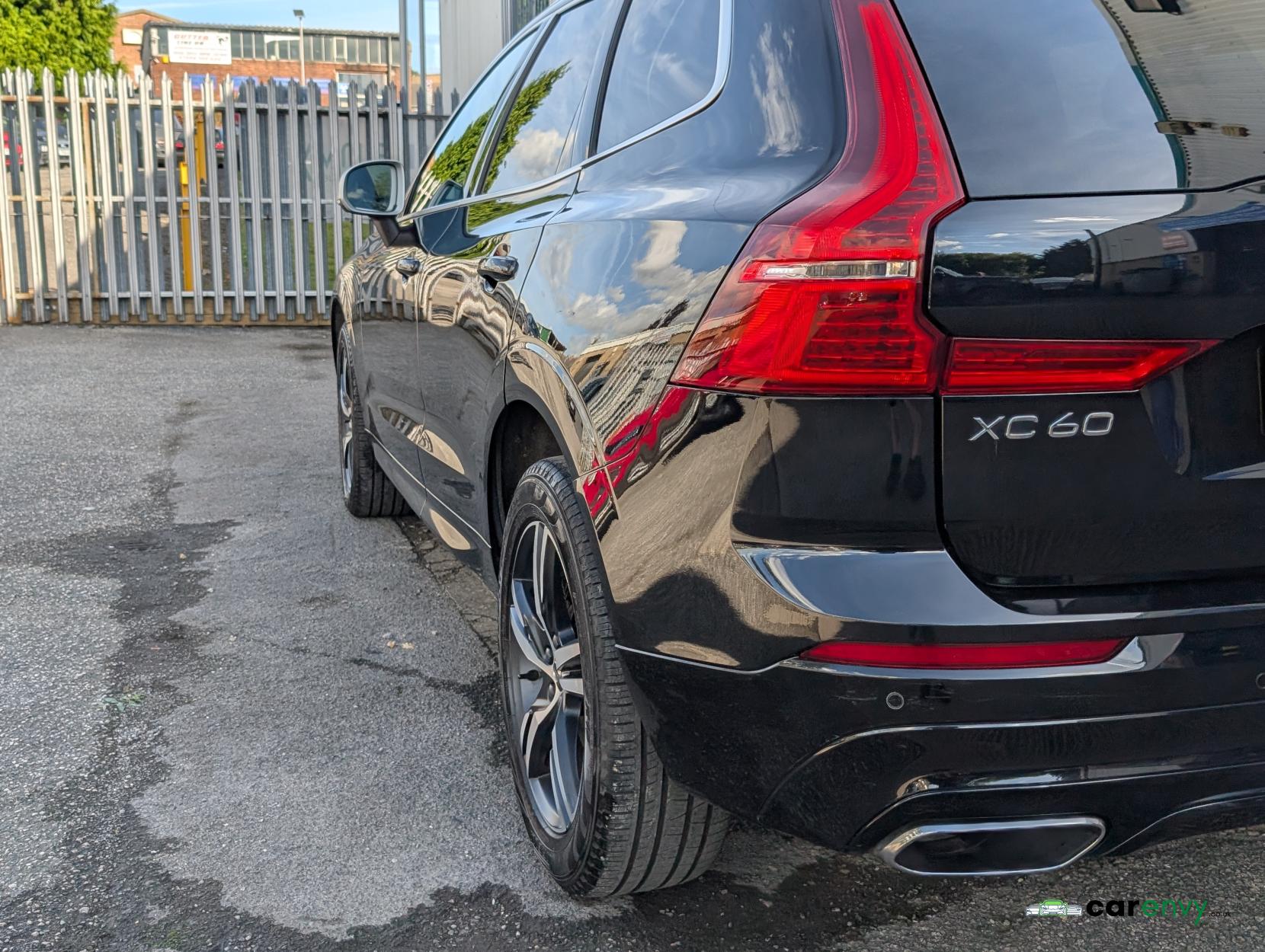 Volvo XC60 2.0 D4 R-Design SUV 5dr Diesel Auto AWD Euro 6 (s/s) (190 ps)