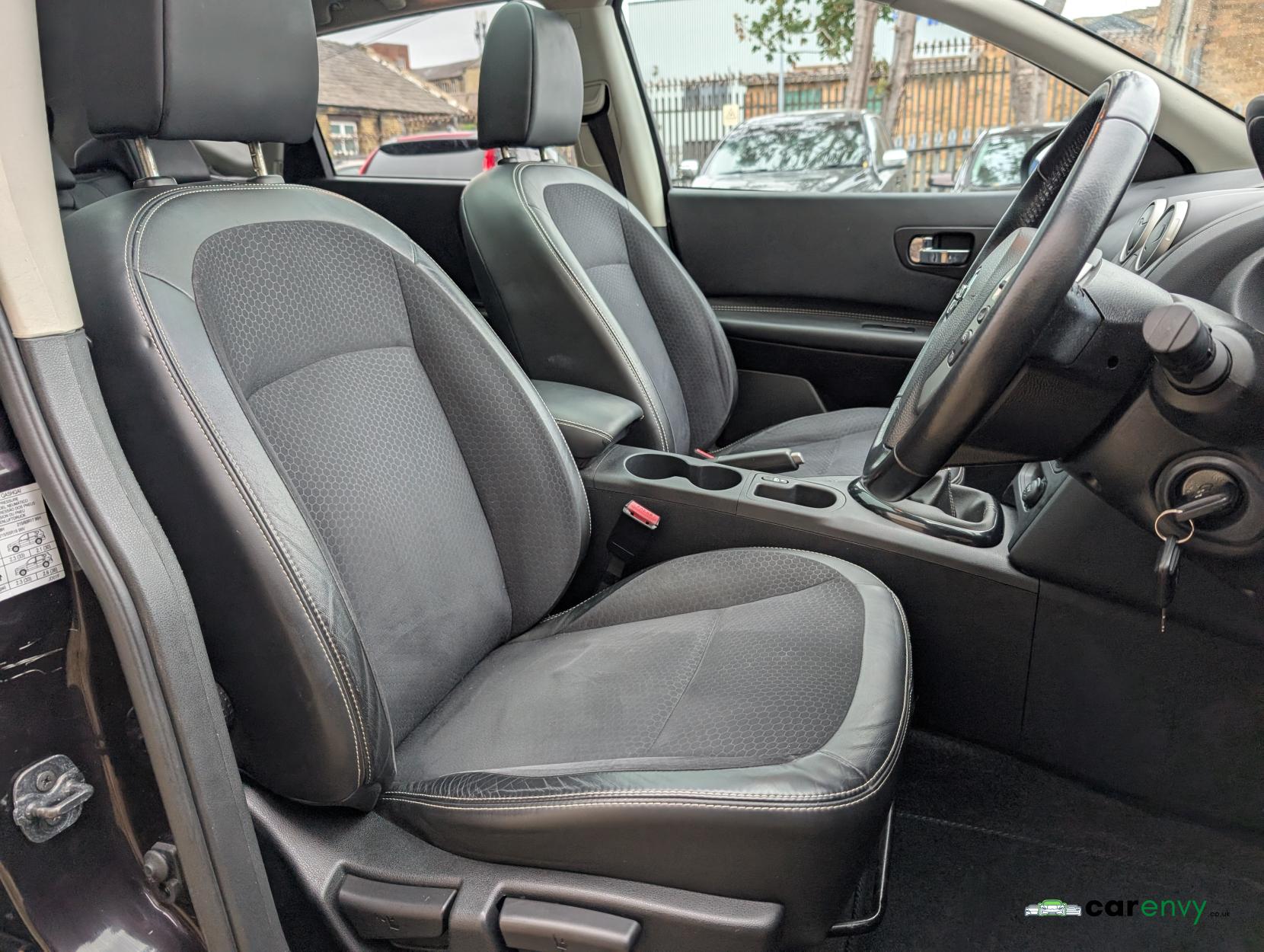 Nissan Qashqai 1.6 360 SUV 5dr Petrol Manual 2WD Euro 5 (117 ps)