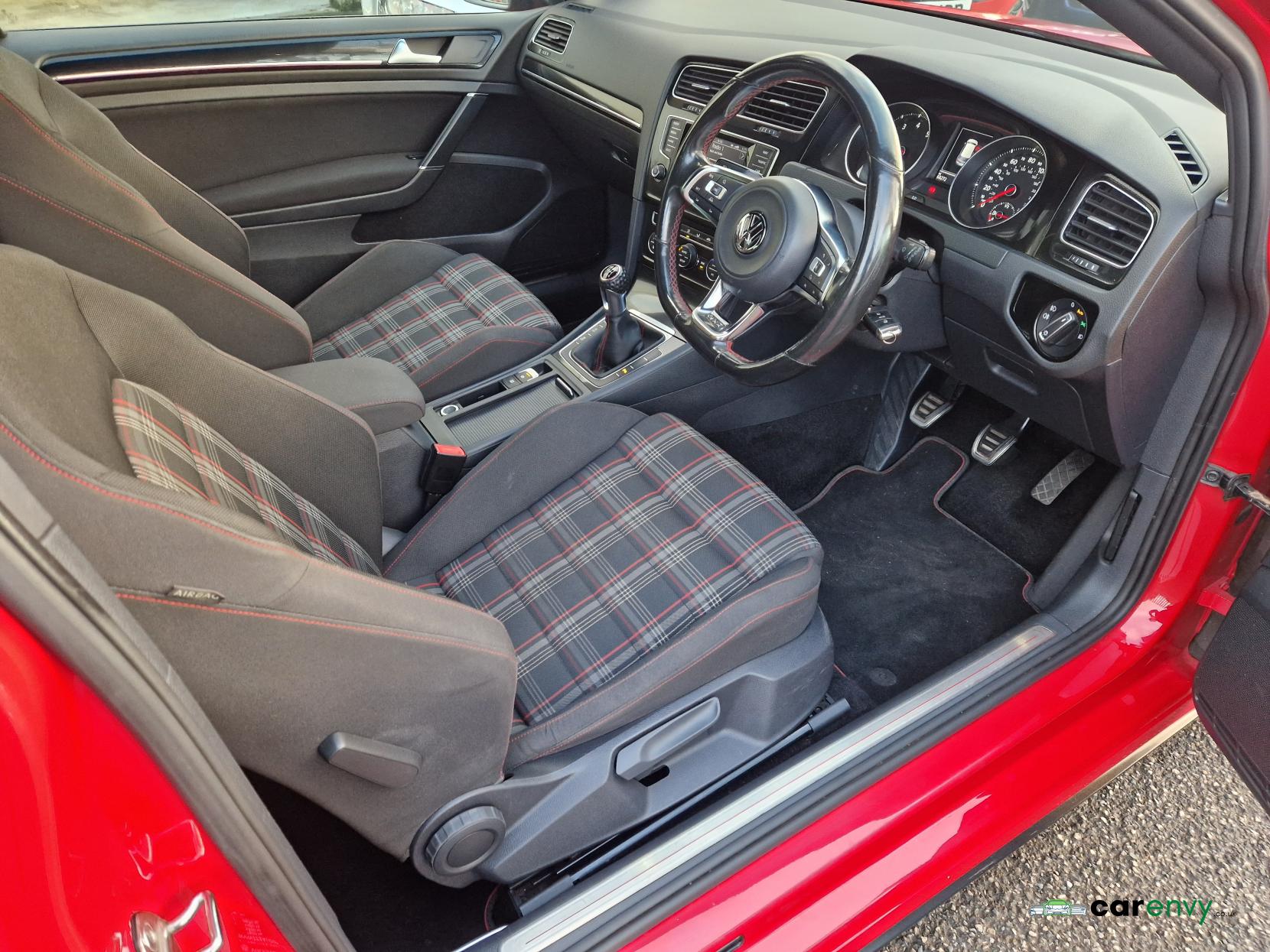 Volkswagen Golf 2.0 TSI BlueMotion Tech GTI Launch Hatchback 3dr Petrol Manual Euro 6 (s/s) (220 ps)
