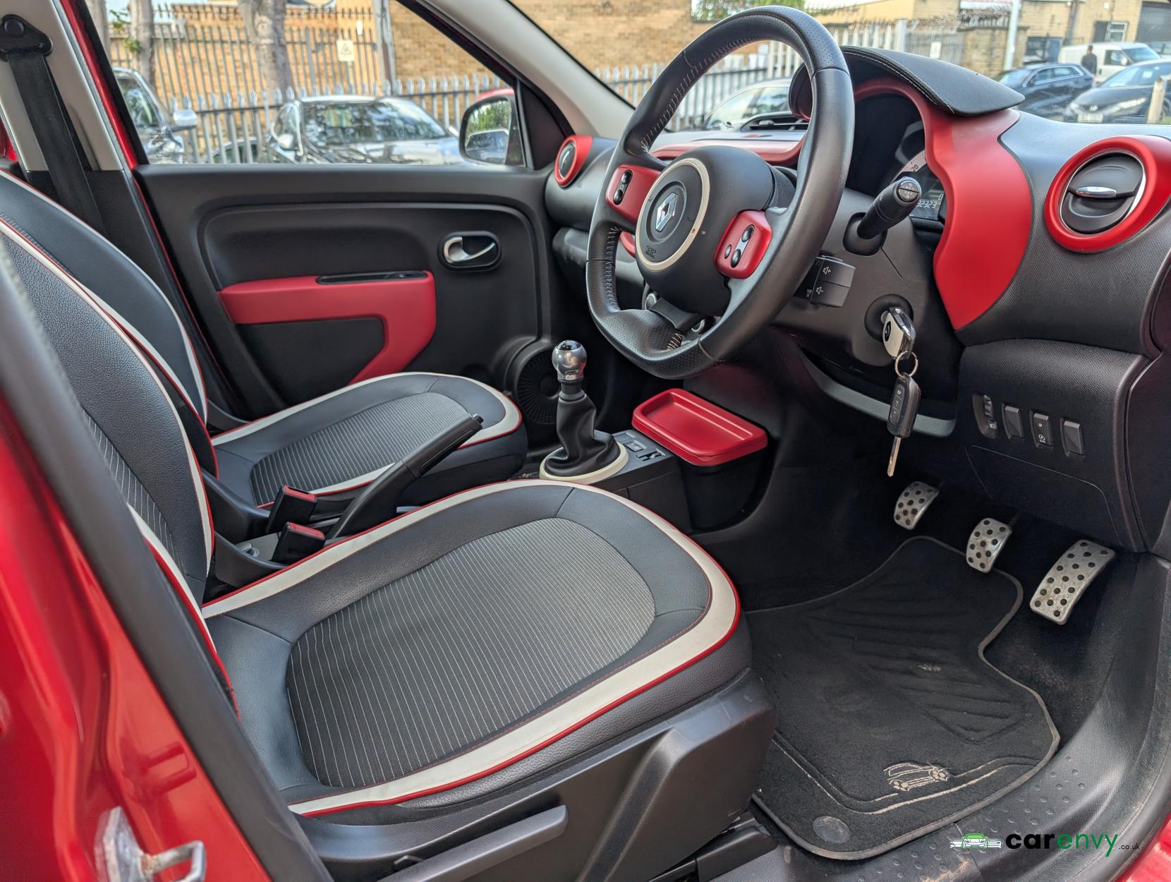 Renault Twingo 1.0 SCe Dynamique S Hatchback 5dr Petrol Manual Euro 6 (s/s) (70 ps)
