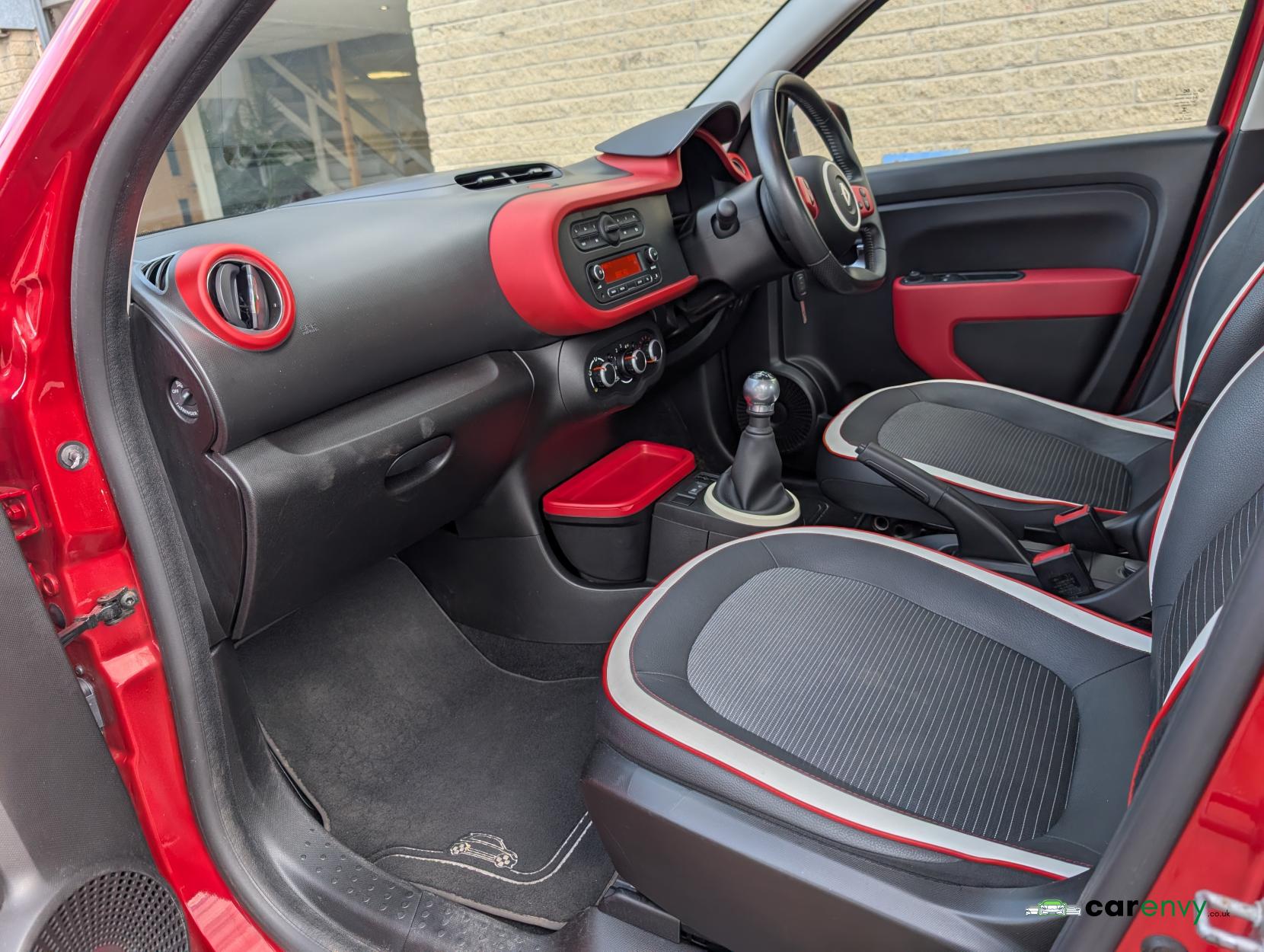 Renault Twingo 1.0 SCe Dynamique S Hatchback 5dr Petrol Manual Euro 6 (s/s) (70 ps)
