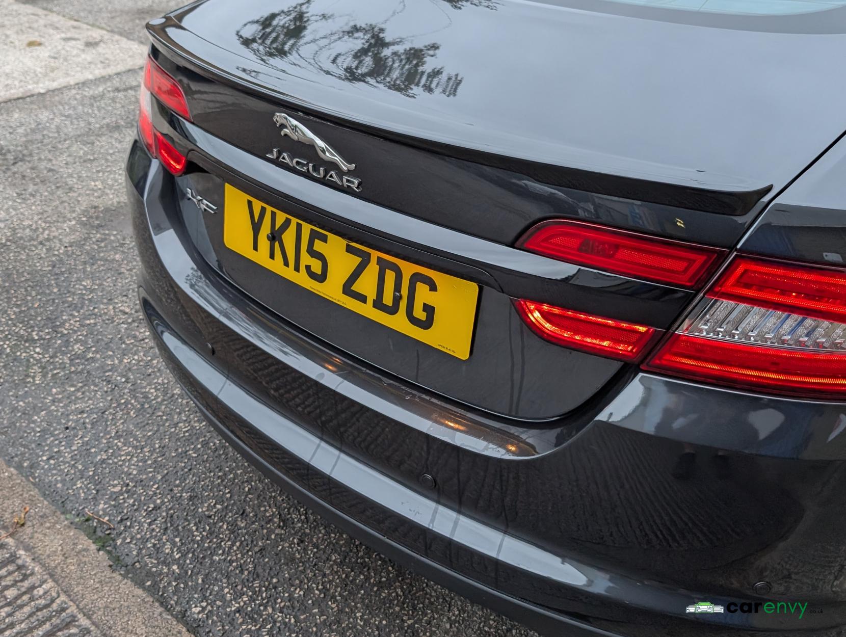 Jaguar XF 2.2d R-Sport Black Saloon 4dr Diesel Auto Euro 5 (s/s) (200 ps)