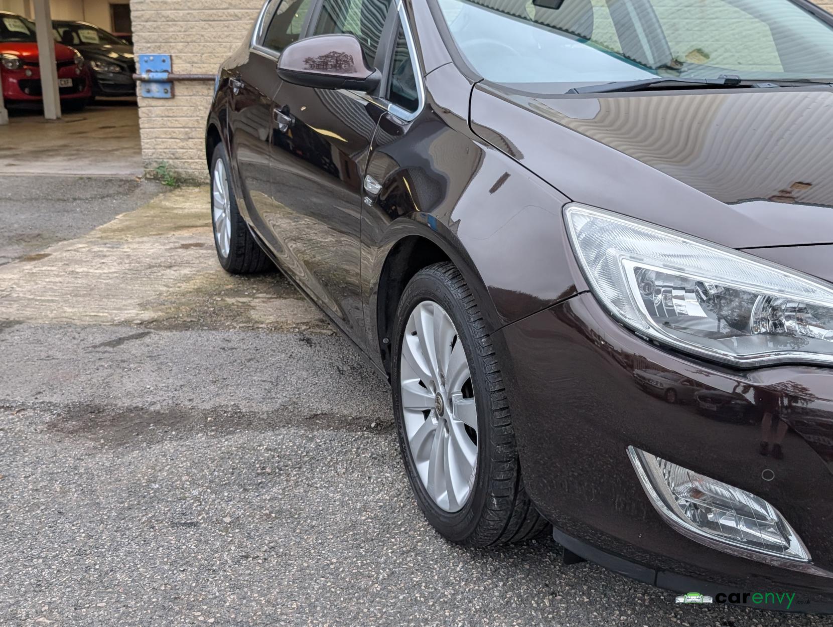 Vauxhall Astra 1.6 16v SE Hatchback 5dr Petrol Manual Euro 5 (115 ps)