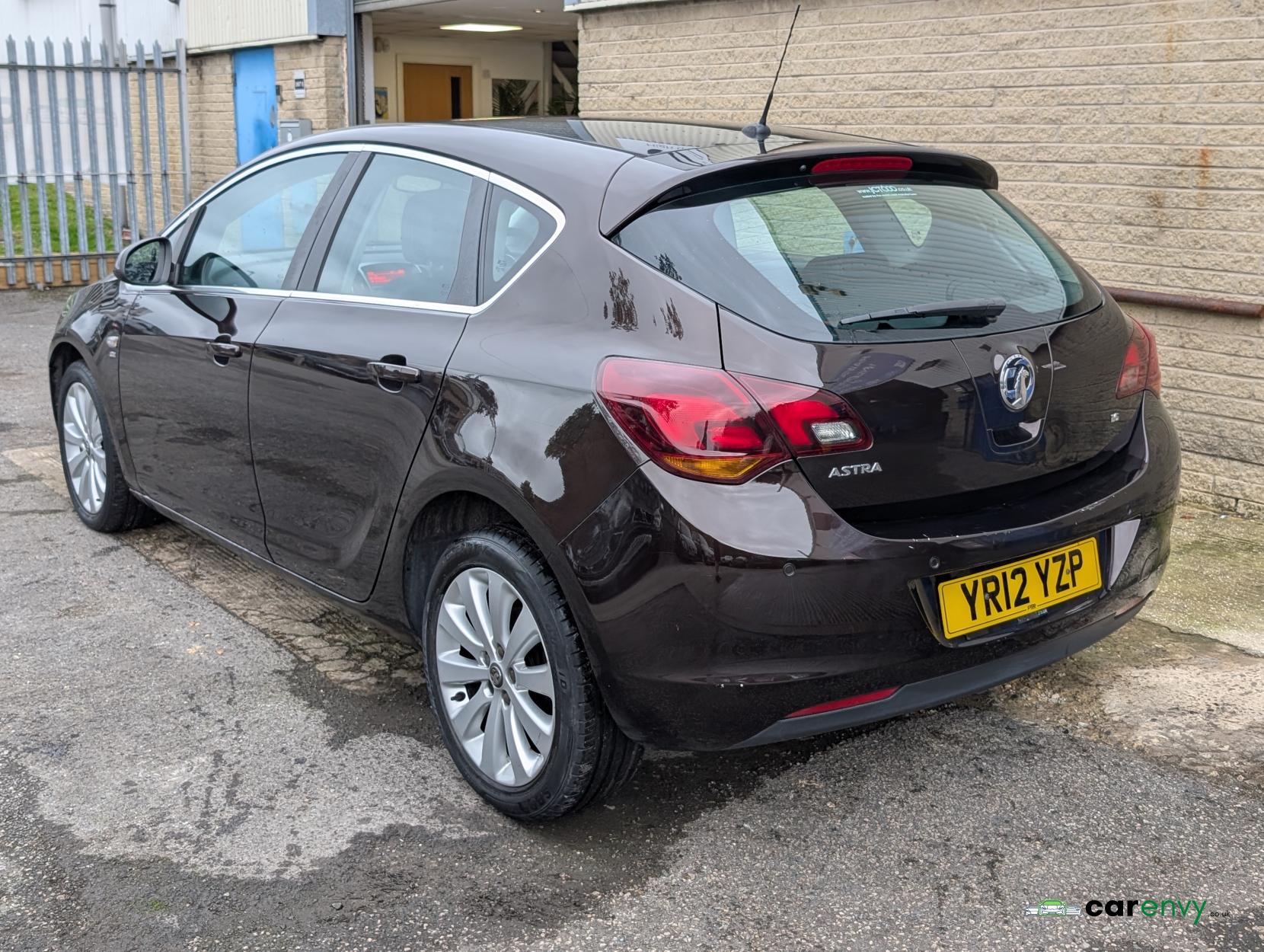Vauxhall Astra 1.6 16v SE Hatchback 5dr Petrol Manual Euro 5 (115 ps)