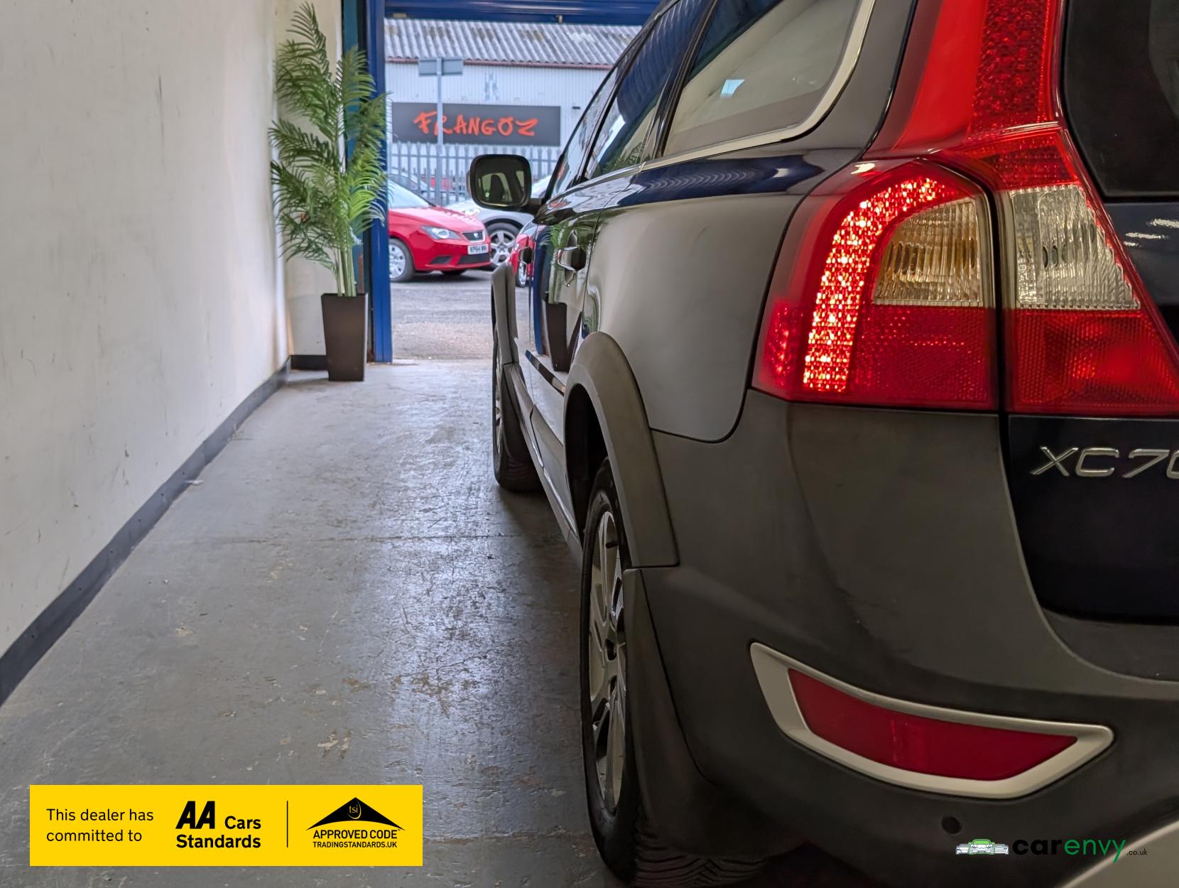 Volvo XC70 2.0 D3 SE Estate 5dr Diesel Geartronic Euro 5 (163 ps)