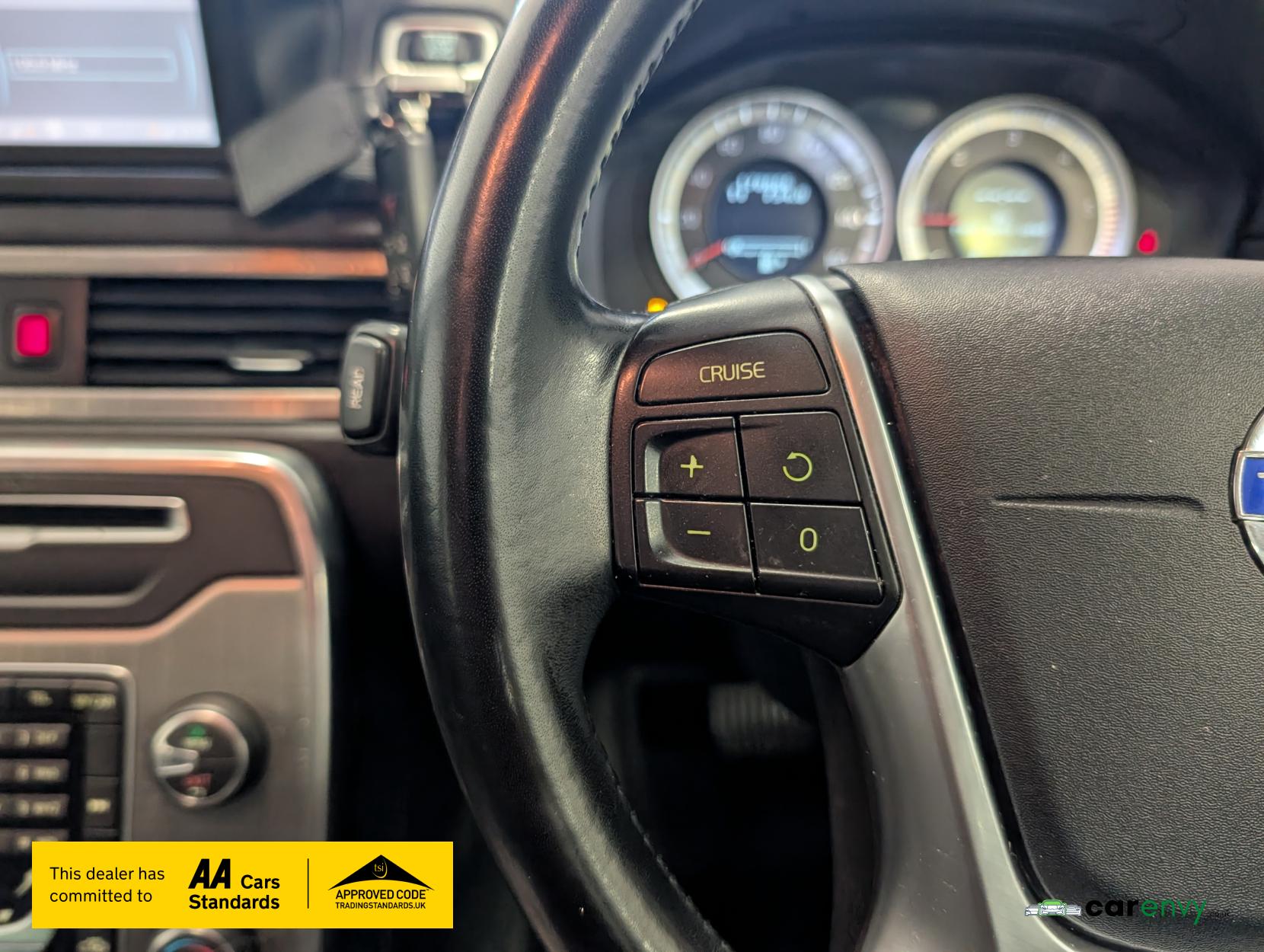 Volvo XC70 2.0 D3 SE Estate 5dr Diesel Geartronic Euro 5 (163 ps)