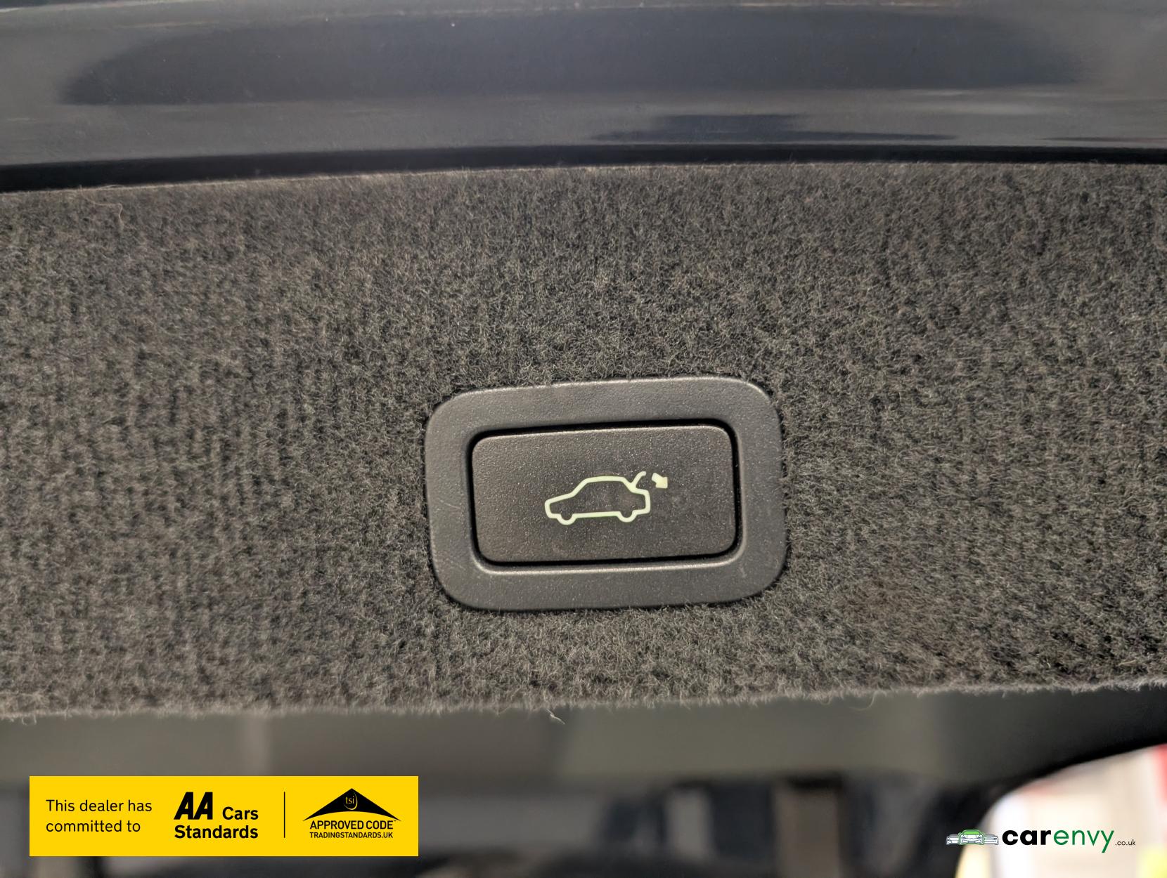 Volvo XC70 2.0 D3 SE Estate 5dr Diesel Geartronic Euro 5 (163 ps)