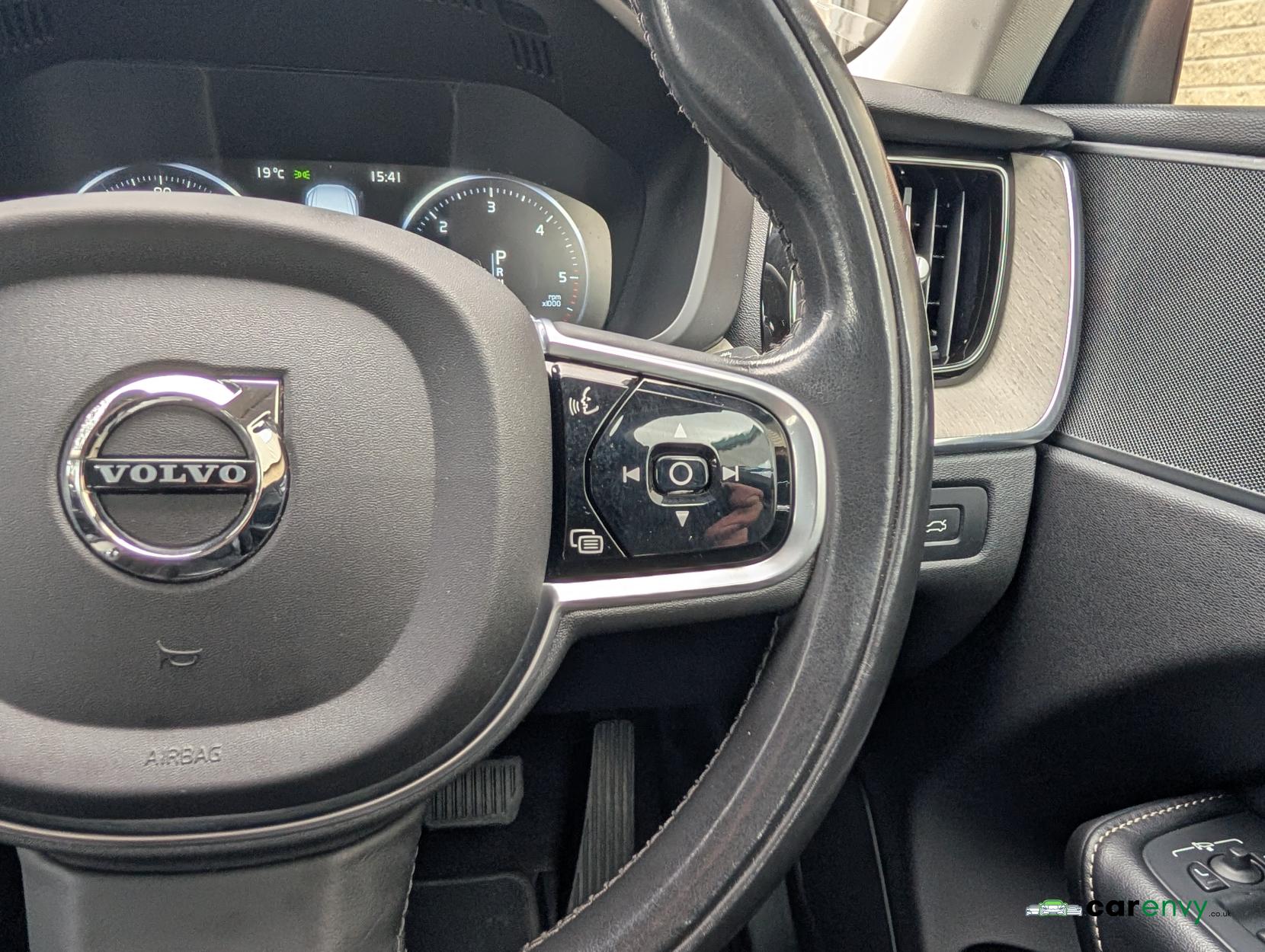 Volvo XC60 2.0 D5 PowerPulse Inscription SUV 5dr Diesel Auto AWD Euro 6 (s/s) (235 ps)