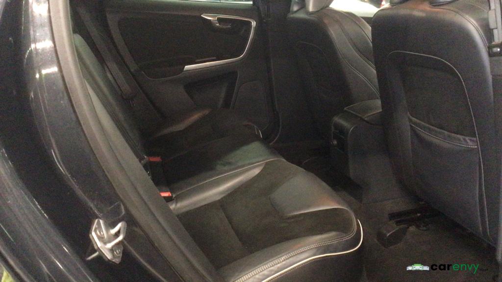 Volvo XC60 2.0 D4 R-Design SUV 5dr Diesel Geartronic Euro 6 (s/s) (181 ps)