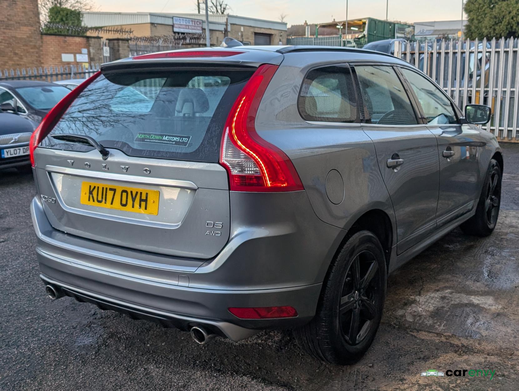 Volvo XC60 2.4 D5 R-Design Nav SUV 5dr Diesel Auto AWD Euro 6 (s/s) (220 ps)