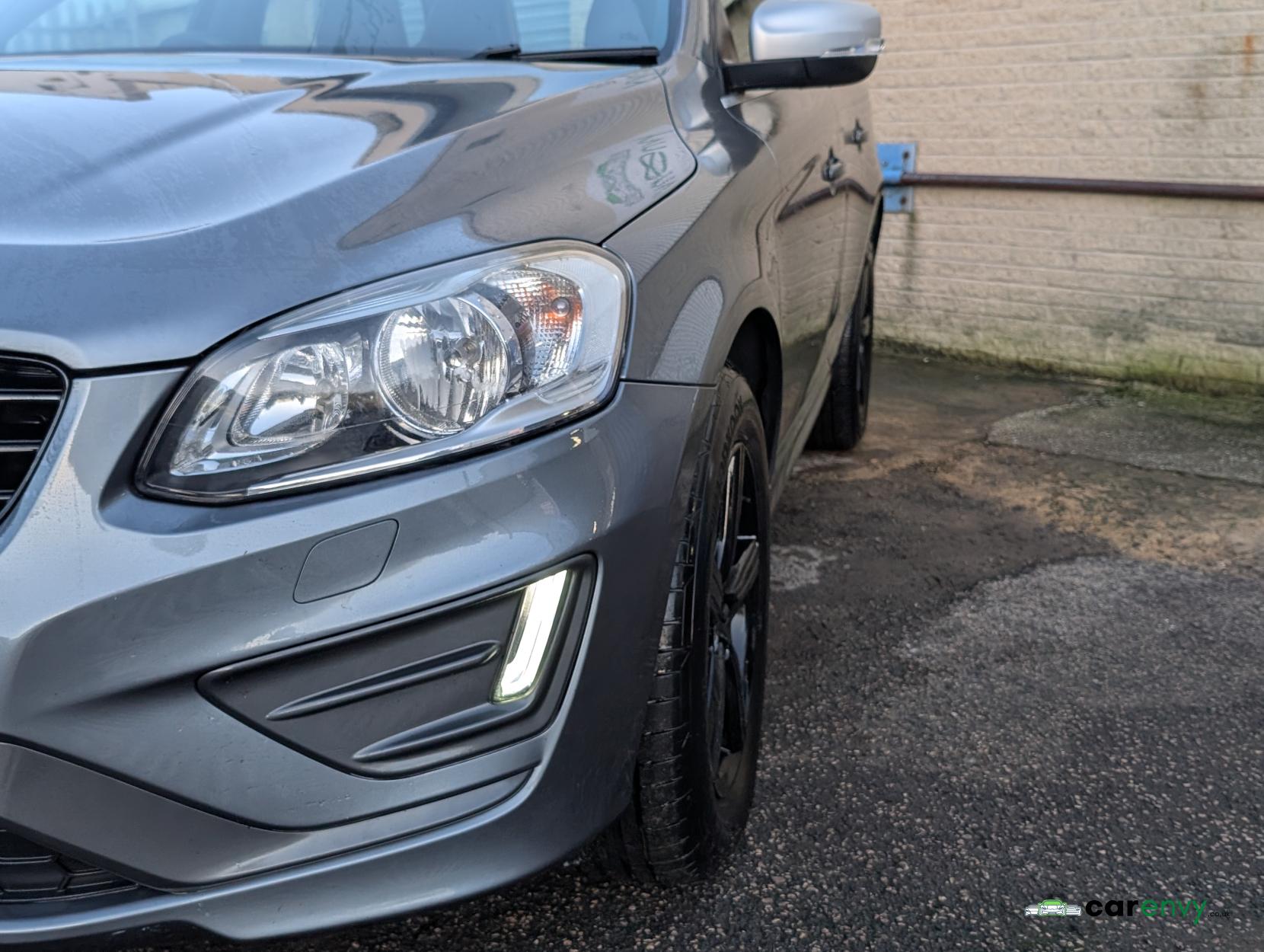 Volvo XC60 2.4 D5 R-Design Nav SUV 5dr Diesel Auto AWD Euro 6 (s/s) (220 ps)