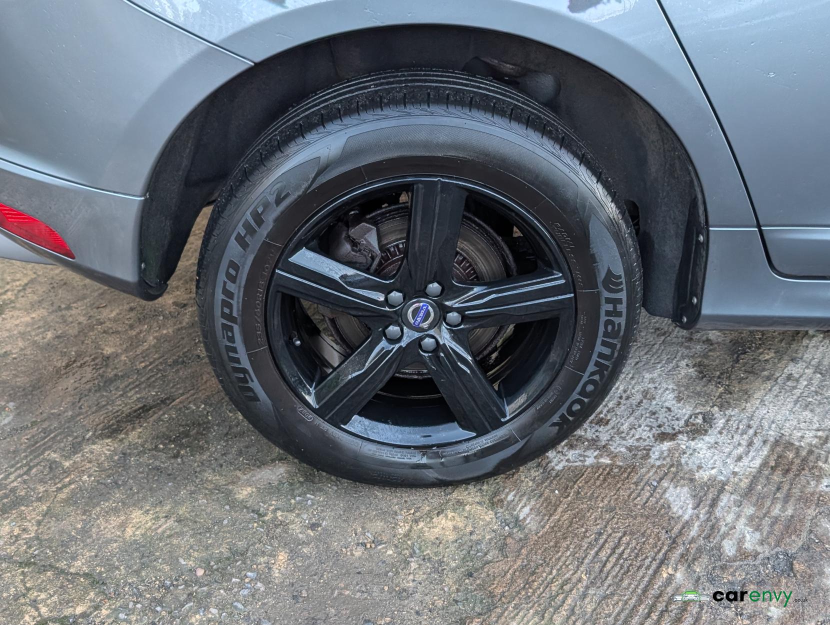 Volvo XC60 2.4 D5 R-Design Nav SUV 5dr Diesel Auto AWD Euro 6 (s/s) (220 ps)