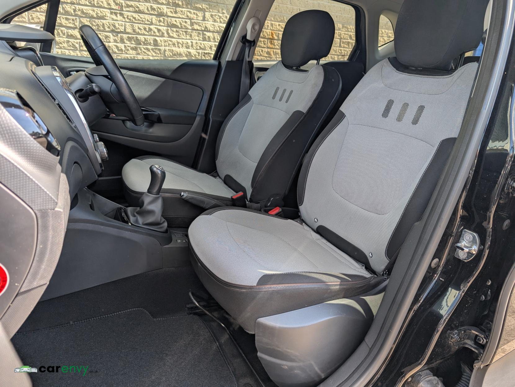 Renault Captur 0.9 TCe ENERGY Dynamique S MediaNav SUV 5dr Petrol Manual Euro 5 (s/s) (90 ps)