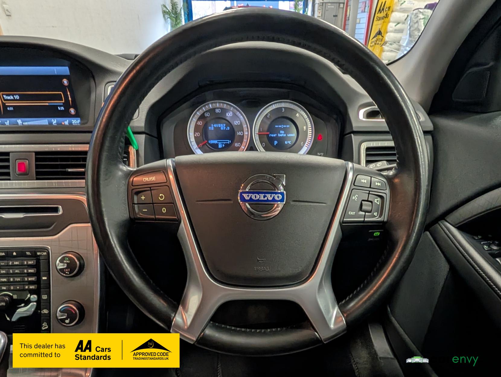 Volvo XC70 2.4 D5 SE Lux Estate 5dr Diesel Geartronic AWD Euro 5 (215 ps)