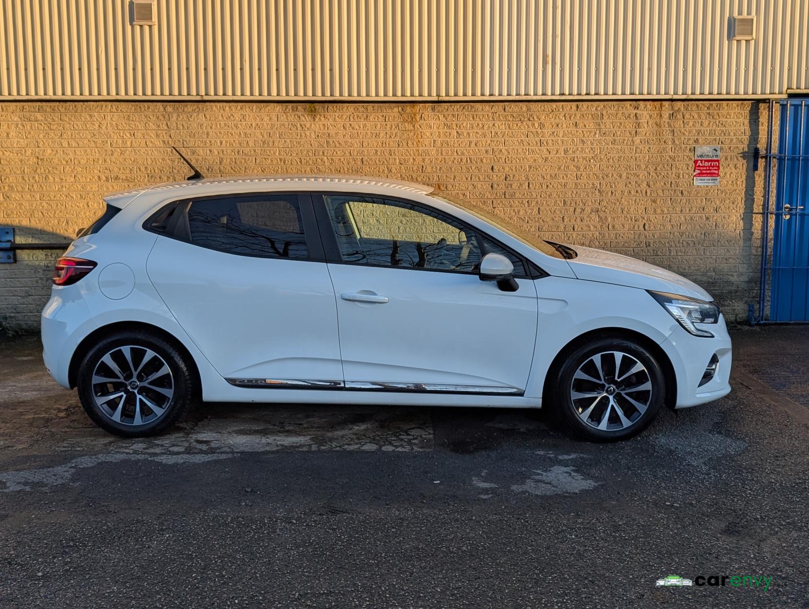 Renault Clio 1.5 Blue dCi Iconic Hatchback 5dr Diesel Manual Euro 6 (s/s) (85 ps)