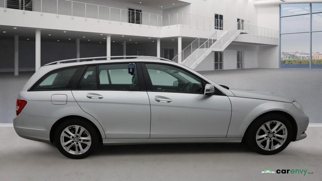 Mercedes-Benz C Class 2.1 C220 CDI Executive SE Estate 5dr Diesel G-Tronic+ Euro 5 (s/s) (170 ps)
