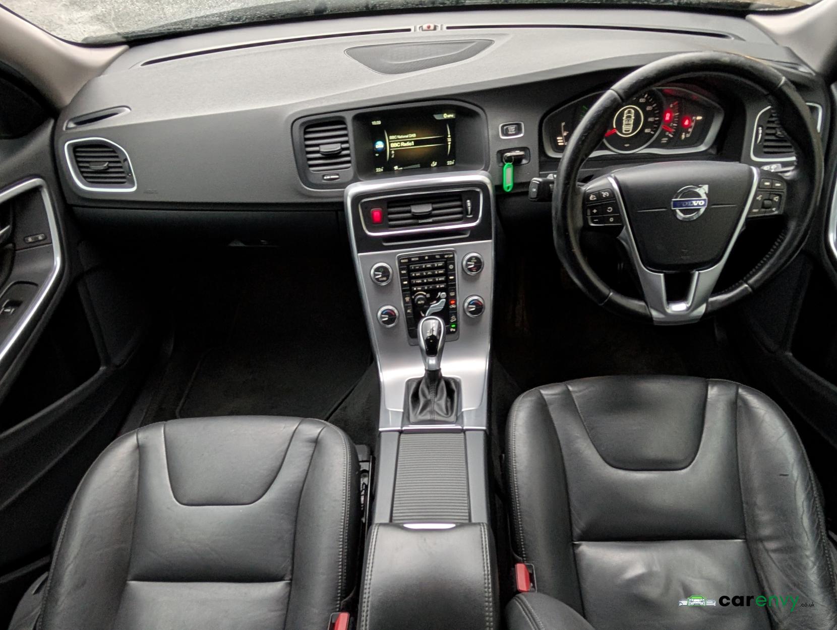 Volvo V60 Cross Country 2.4 D4 SE Nav Estate 5dr Diesel Auto AWD Euro 6 (s/s) (190 ps)