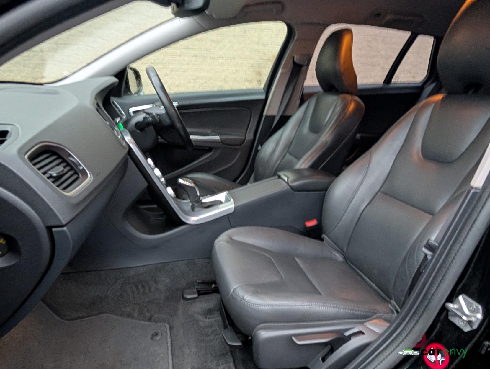 Volvo V60 Cross Country 2.4 D4 SE Nav Estate 5dr Diesel Auto AWD Euro 6 (s/s) (190 ps)