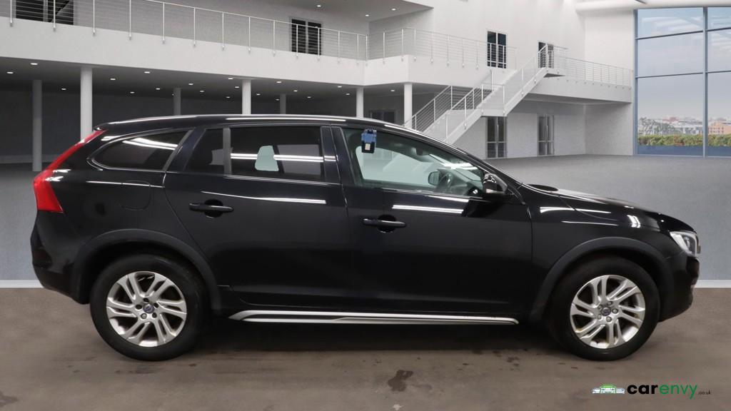 Volvo V60 Cross Country 2.4 D4 SE Nav Estate 5dr Diesel Auto AWD Euro 6 (s/s) (190 ps)