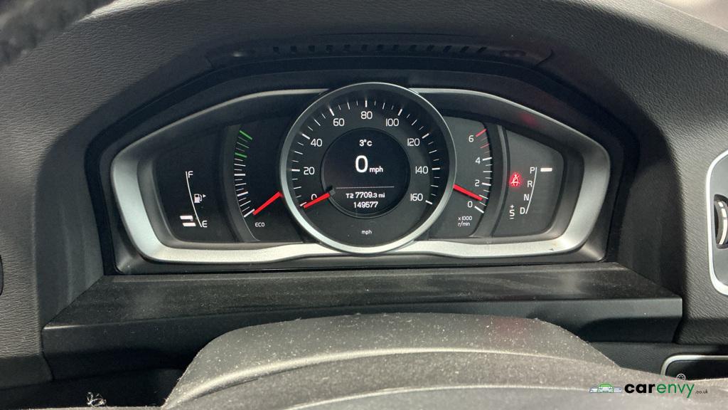 Volvo V60 Cross Country 2.4 D4 SE Nav Estate 5dr Diesel Auto AWD Euro 6 (s/s) (190 ps)