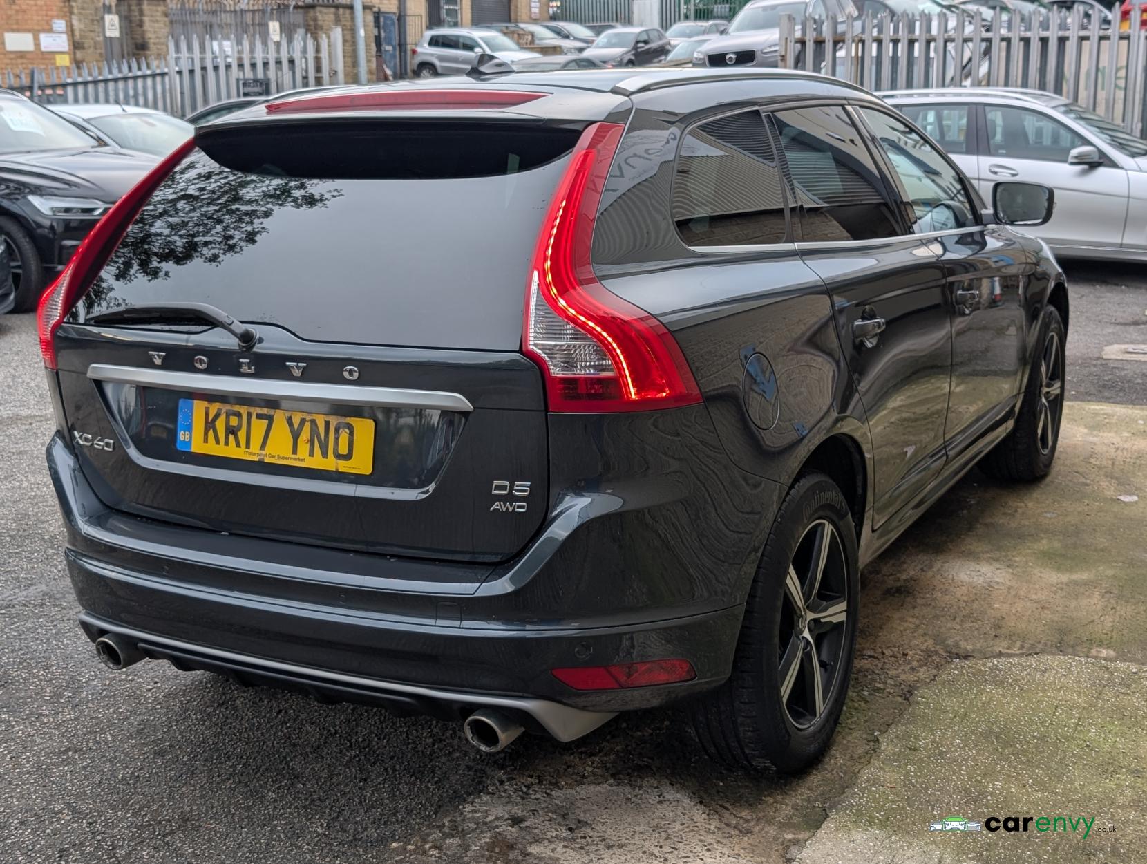Volvo XC60 2.4 D5 R-Design Lux Nav SUV 5dr Diesel Auto AWD Euro 6 (s/s) (220 ps)